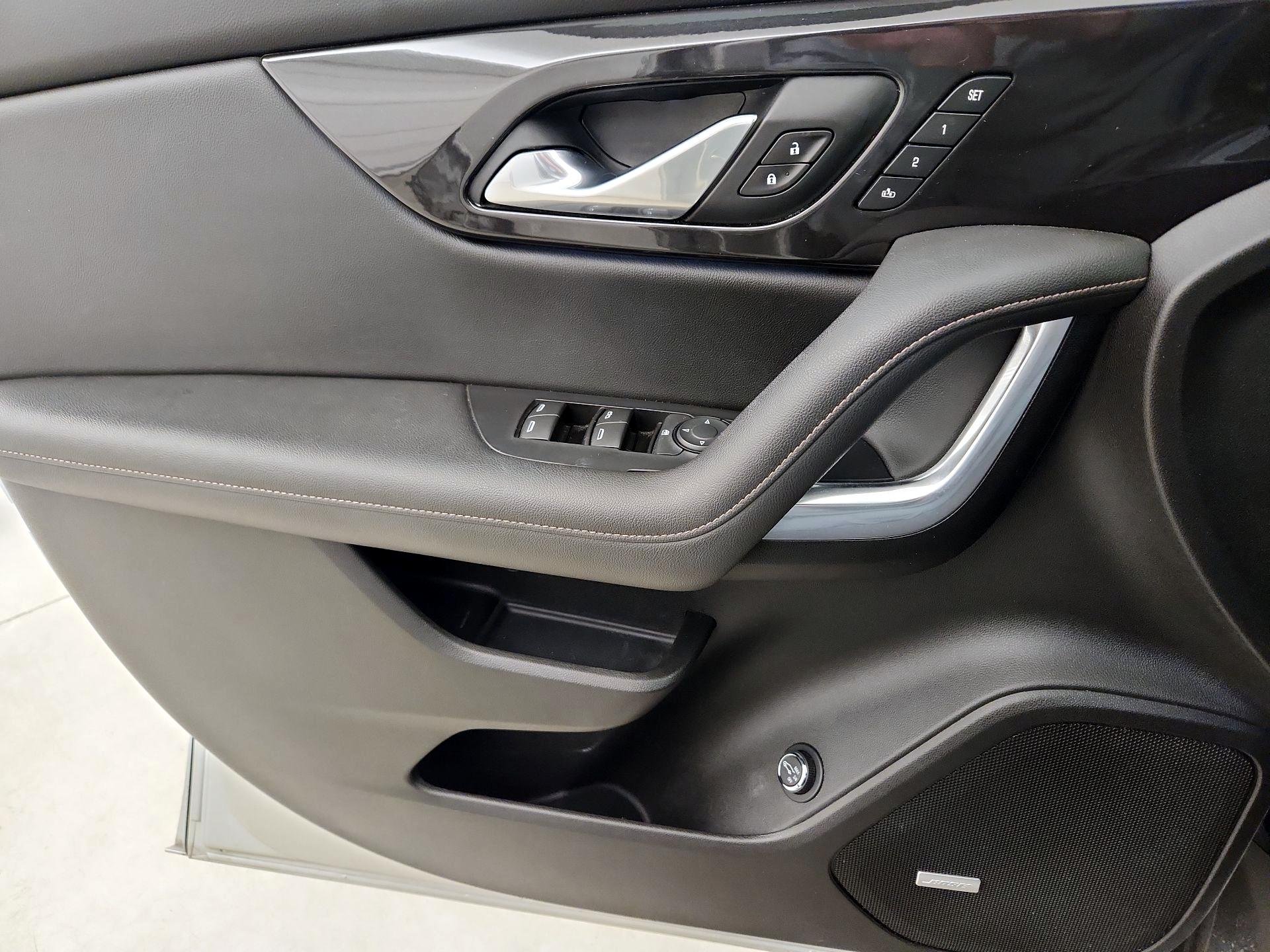 Thumbnail: 2020 Chevrolet Blazer - 12