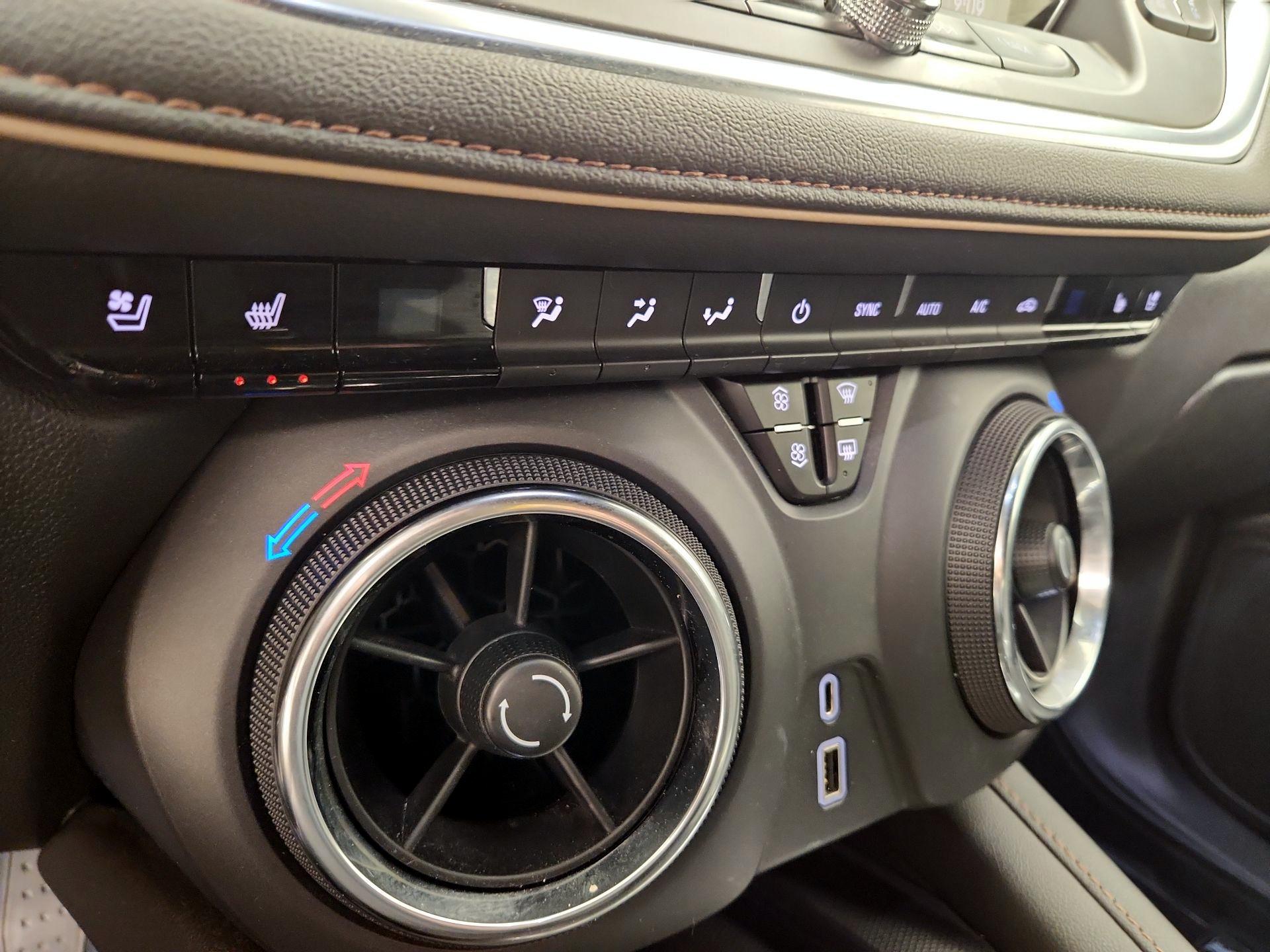 Thumbnail: 2020 Chevrolet Blazer - 17