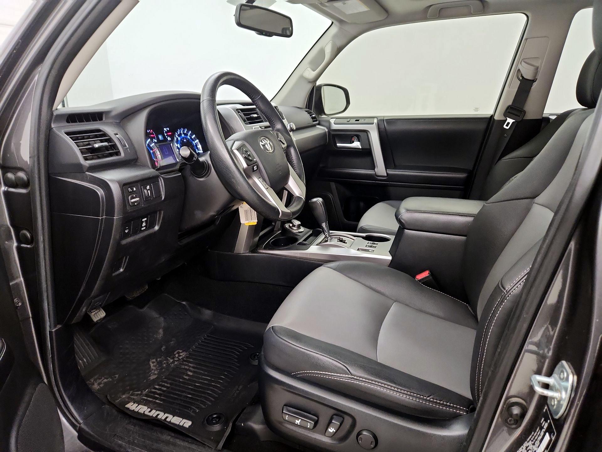 Thumbnail: 2019 Toyota 4Runner - 9