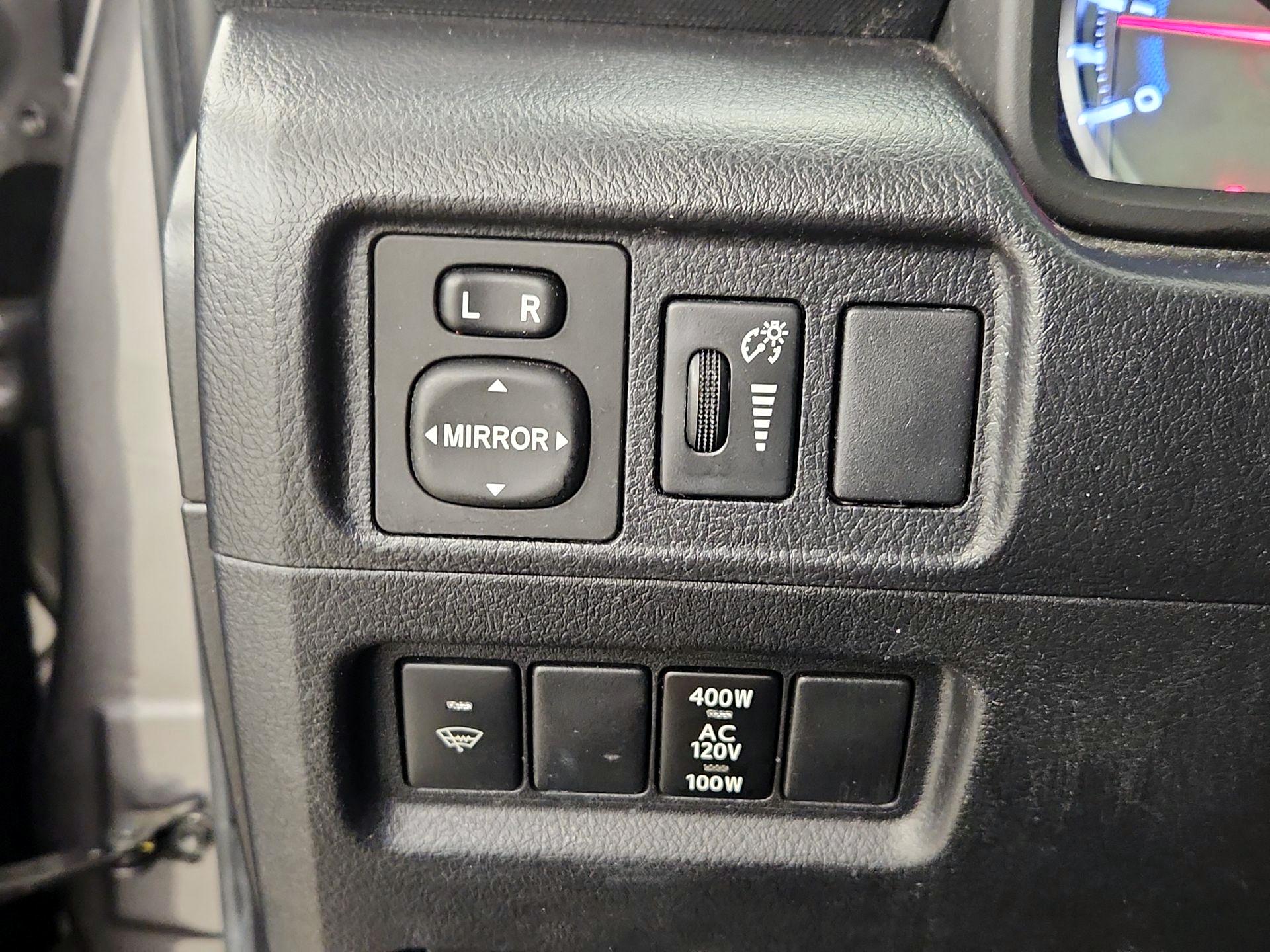 Thumbnail: 2019 Toyota 4Runner - 11