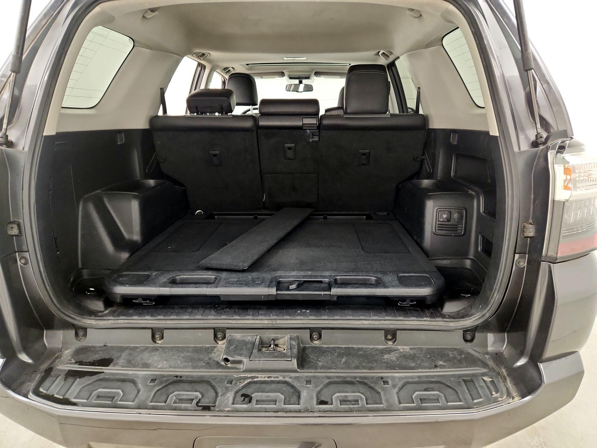 Thumbnail: 2019 Toyota 4Runner - 20