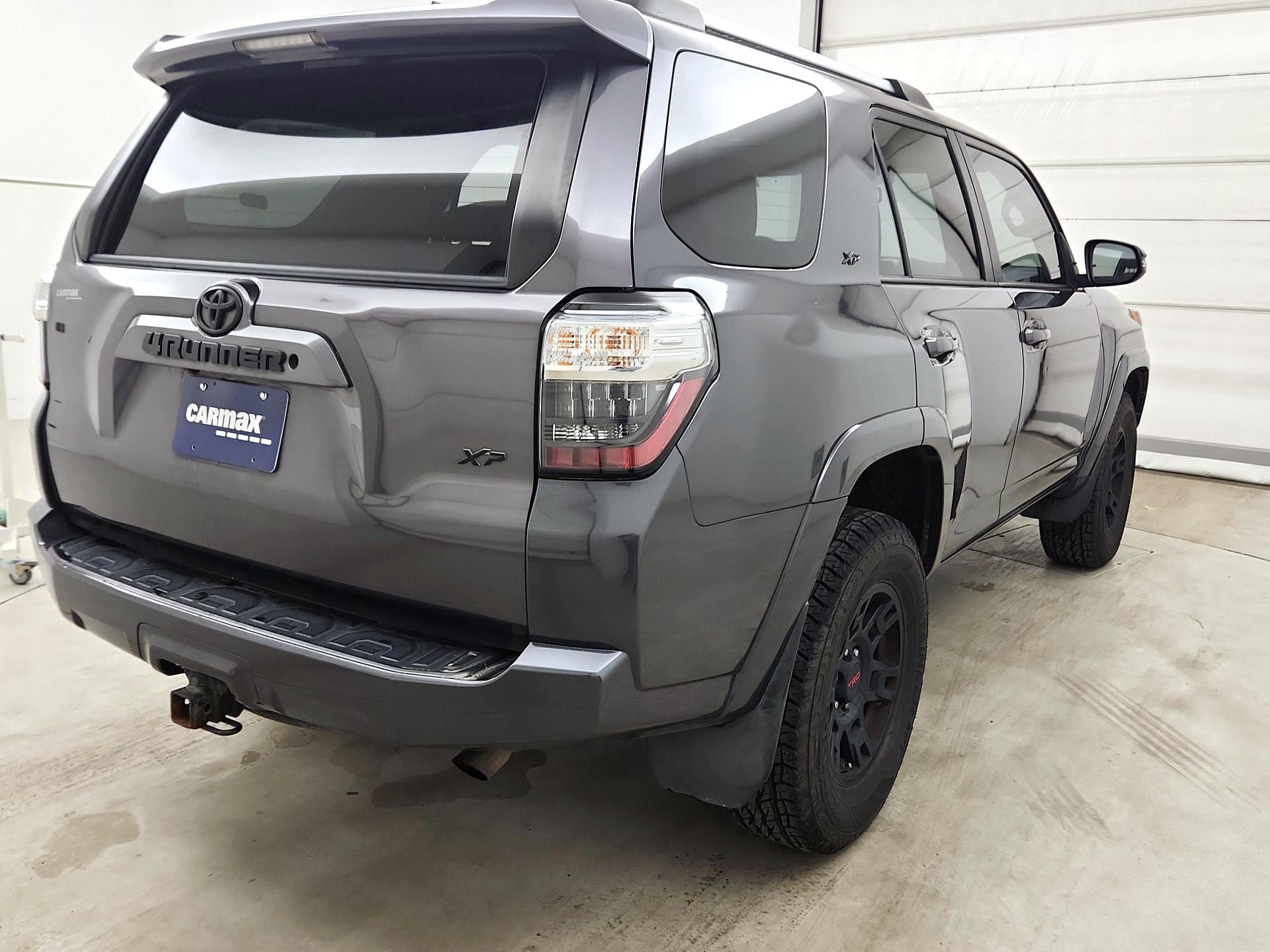 Thumbnail: 2019 Toyota 4Runner - 5