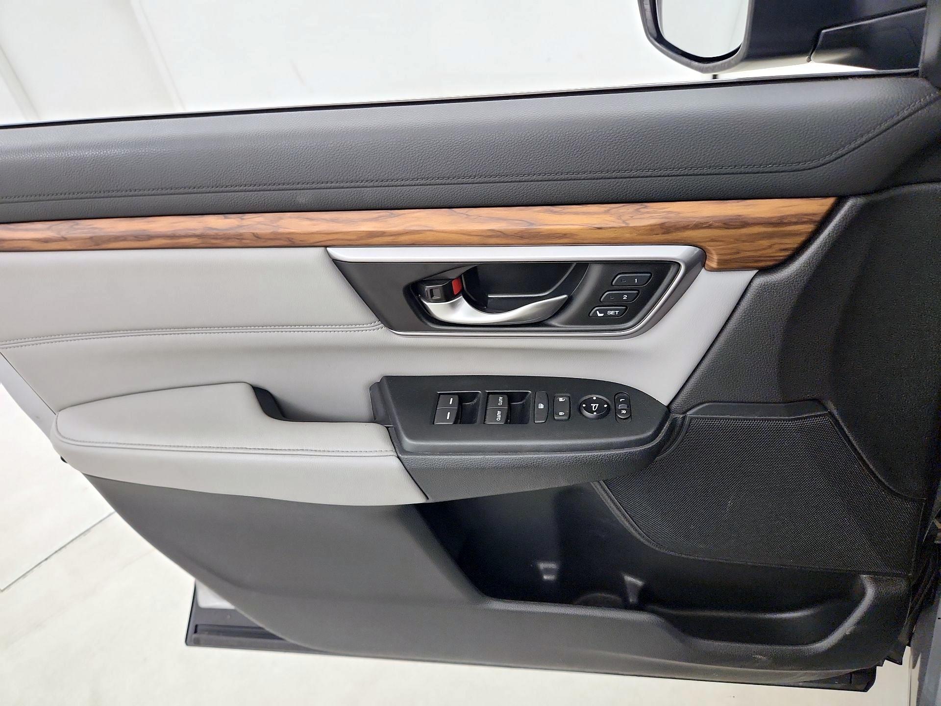 Thumbnail: 2017 Honda CR-V - 12