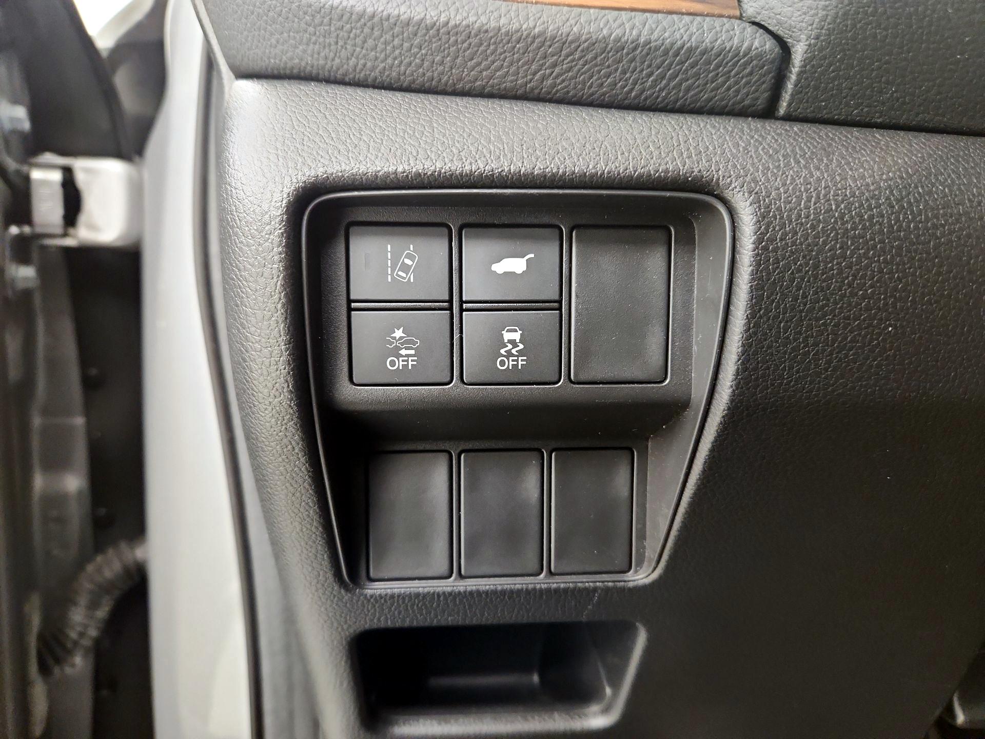 Thumbnail: 2017 Honda CR-V - 13