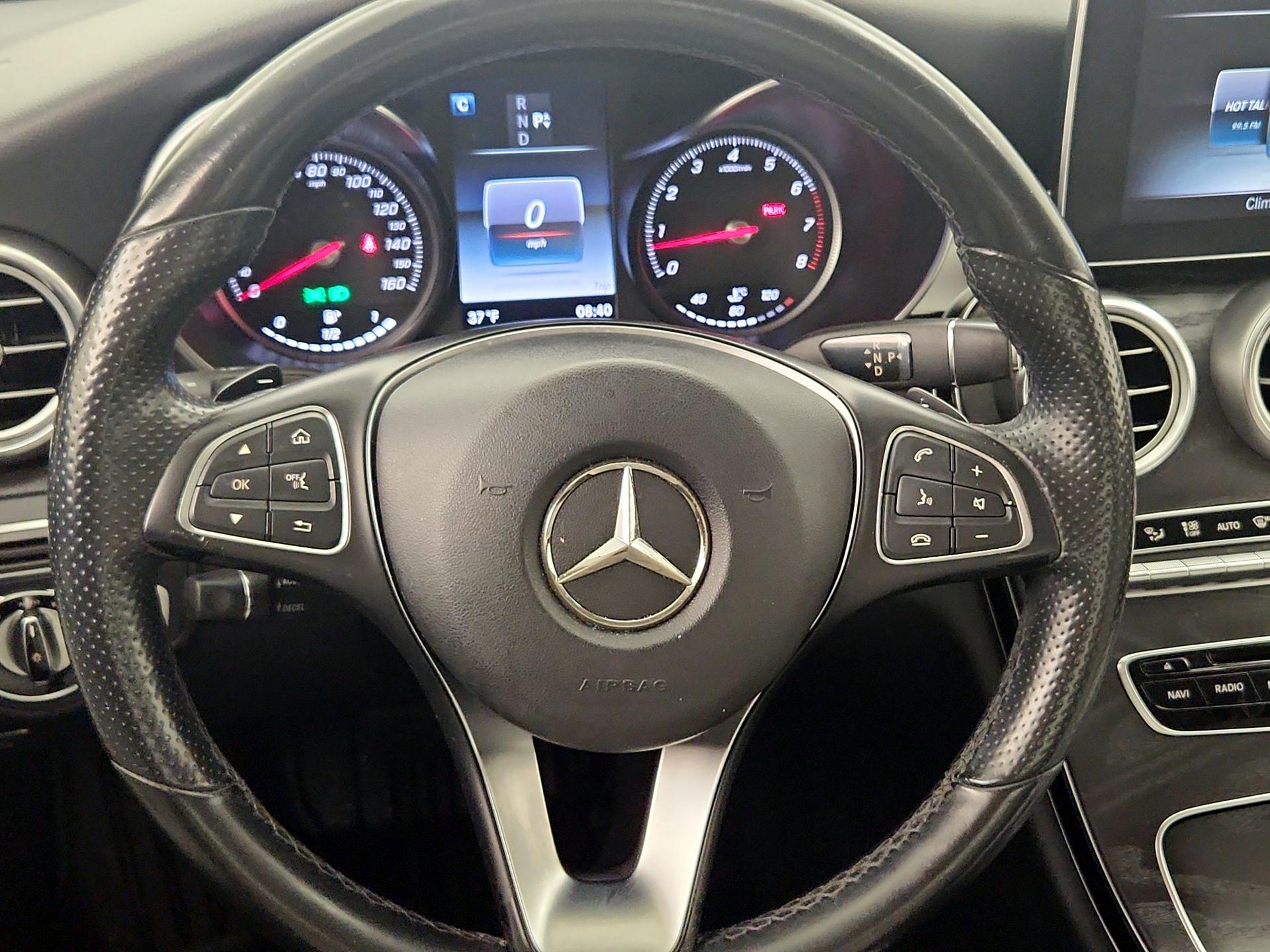 Thumbnail: 2016 Mercedes-Benz C-Class - 10