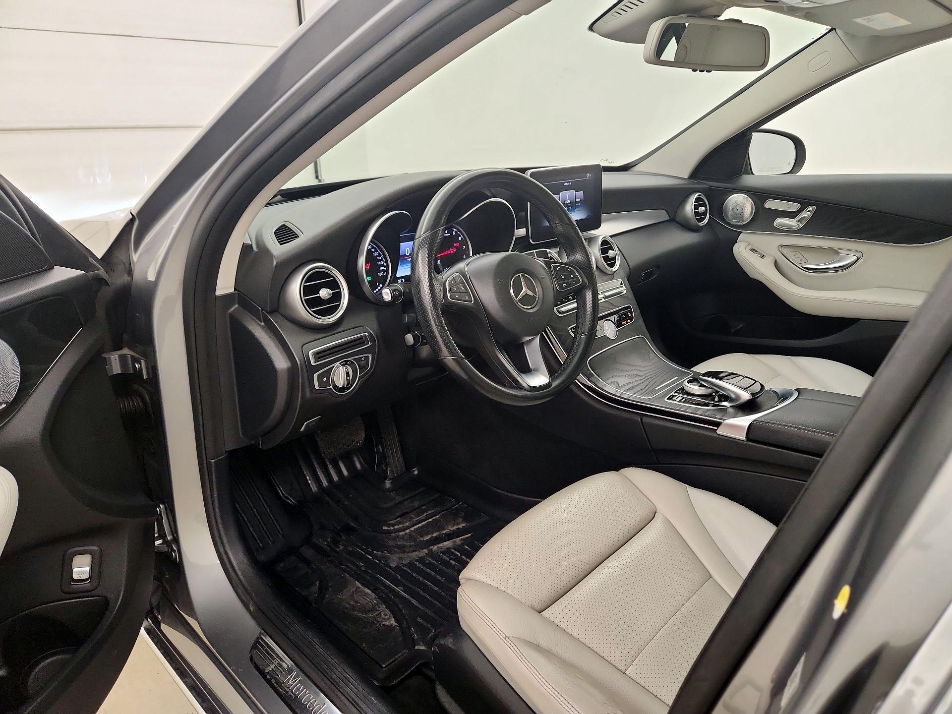 Thumbnail: 2016 Mercedes-Benz C-Class - 11