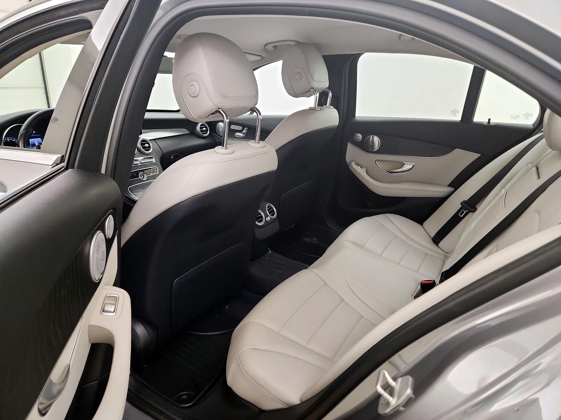 Thumbnail: 2016 Mercedes-Benz C-Class - 20