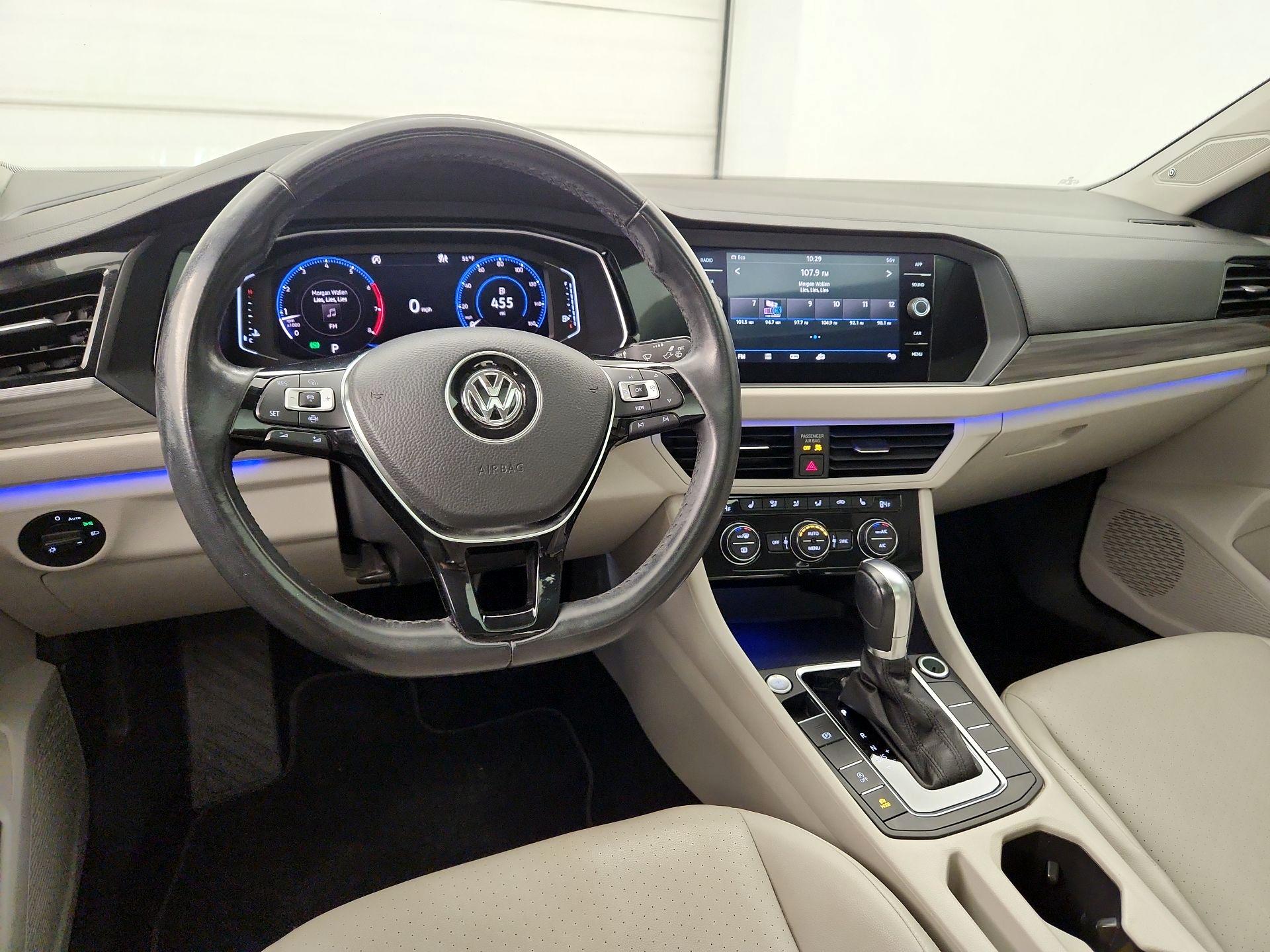 Thumbnail: 2019 Volkswagen Jetta - 9