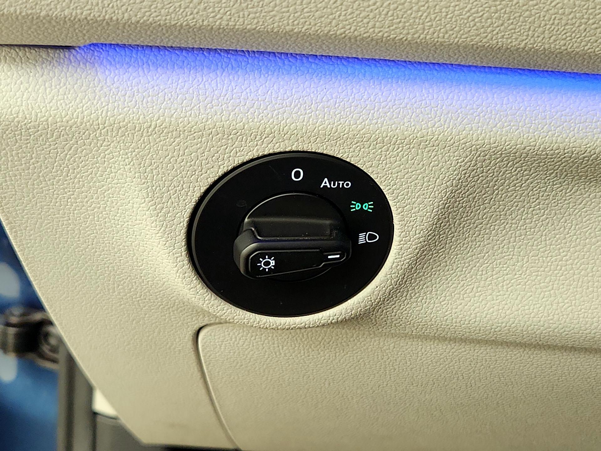 Thumbnail: 2019 Volkswagen Jetta - 13