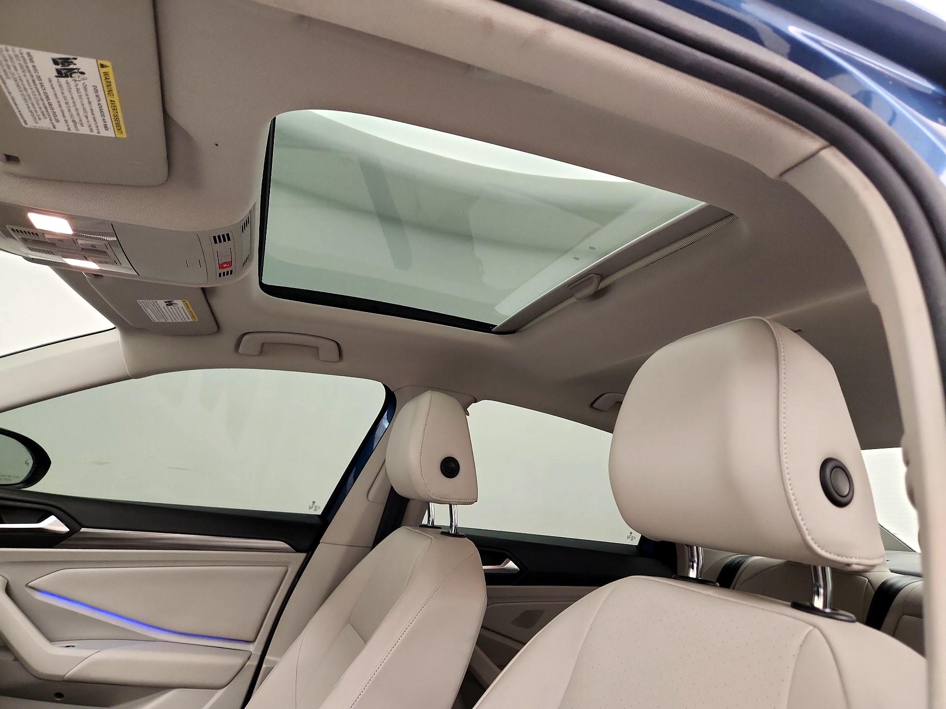 Thumbnail: 2019 Volkswagen Jetta - 19