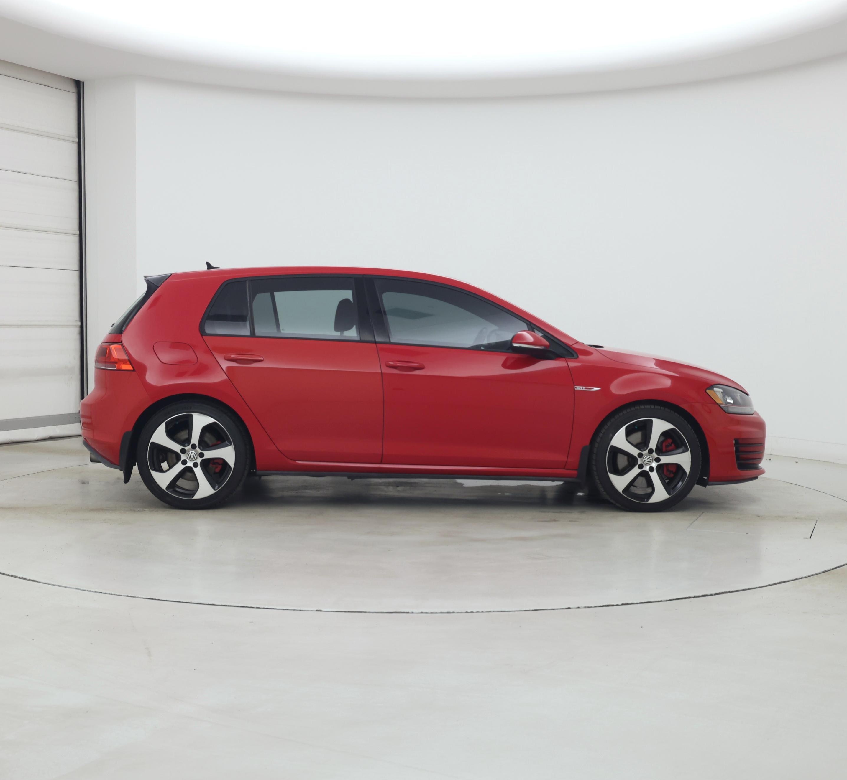 Thumbnail: 2016 Volkswagen Golf - 7