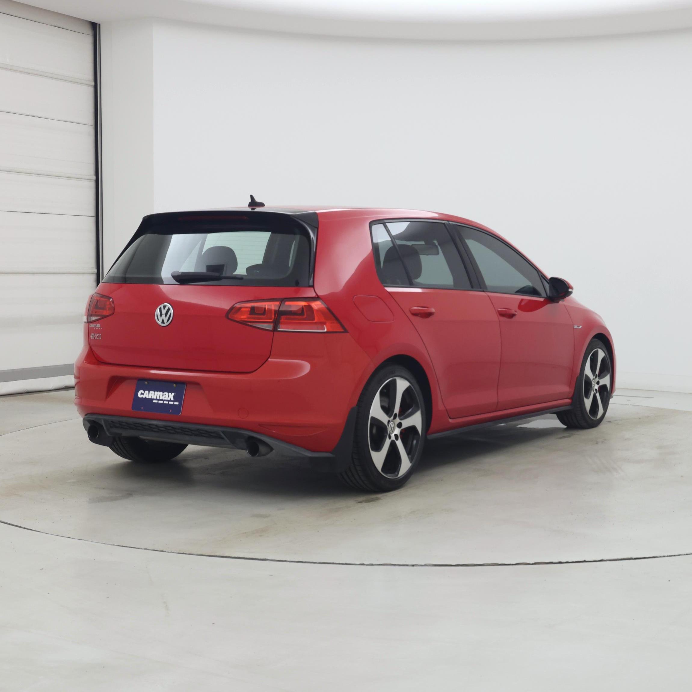 Thumbnail: 2016 Volkswagen Golf - 8