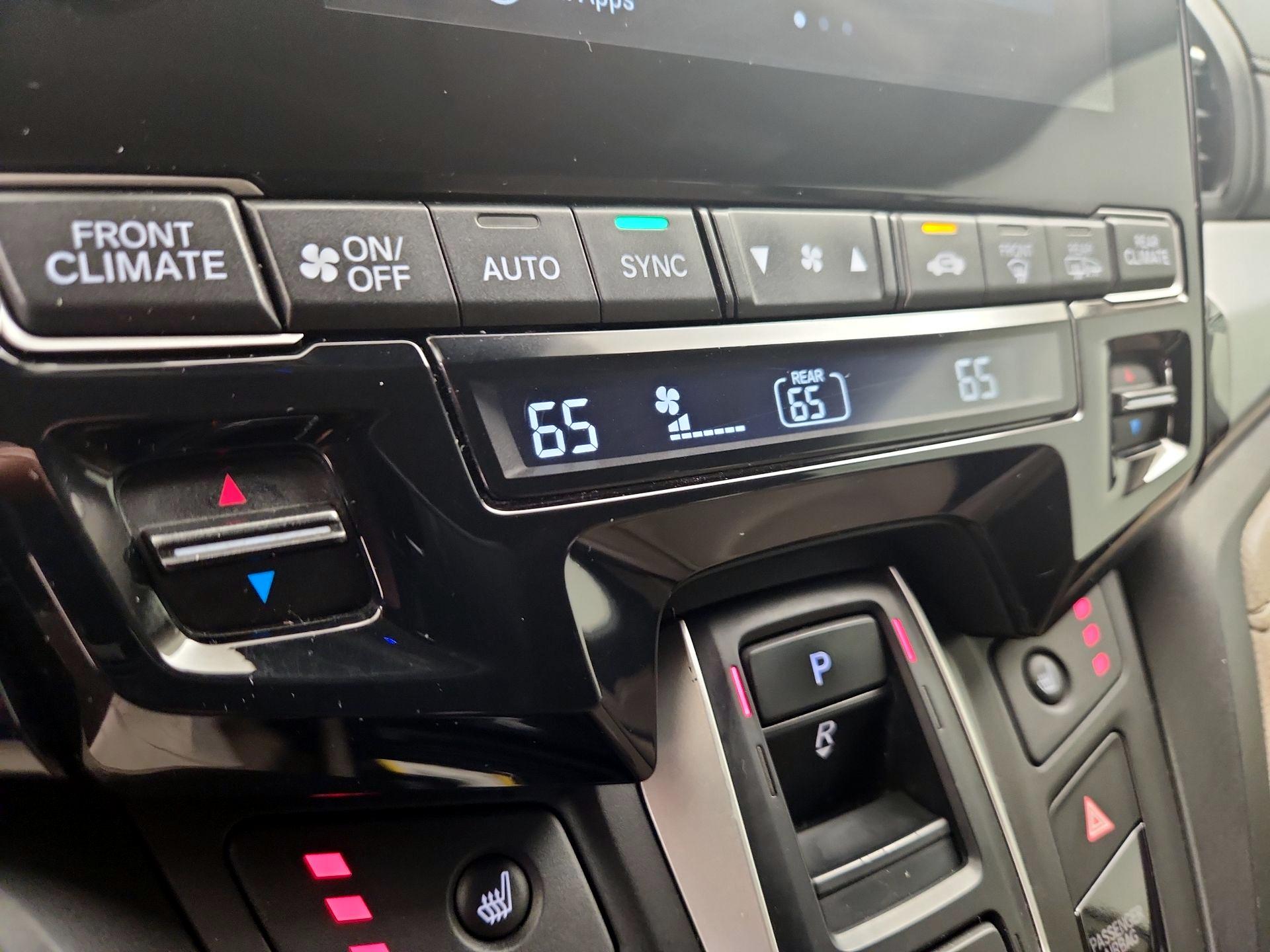 Thumbnail: 2019 Honda Odyssey - 14