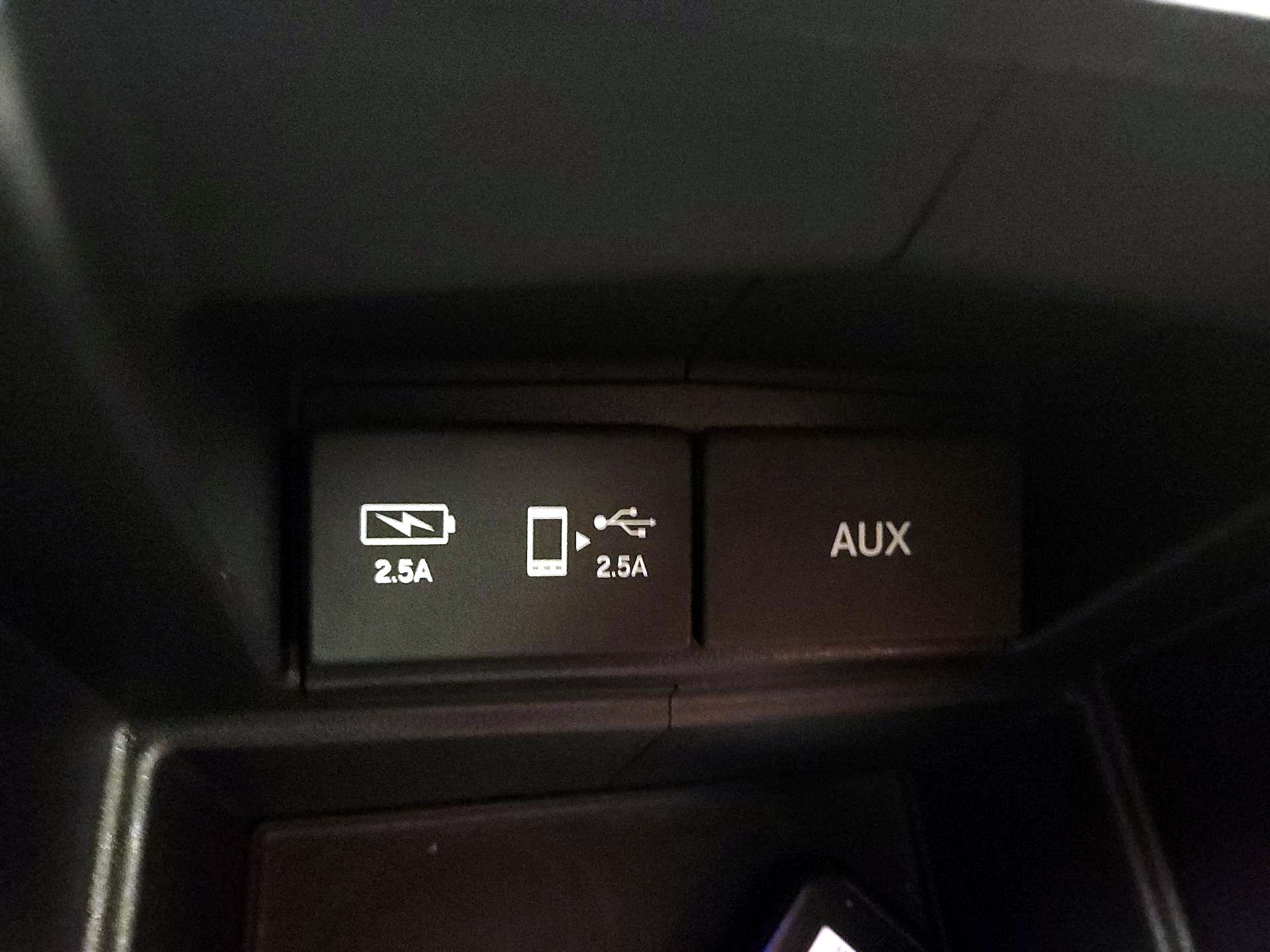 Thumbnail: 2019 Honda Odyssey - 16