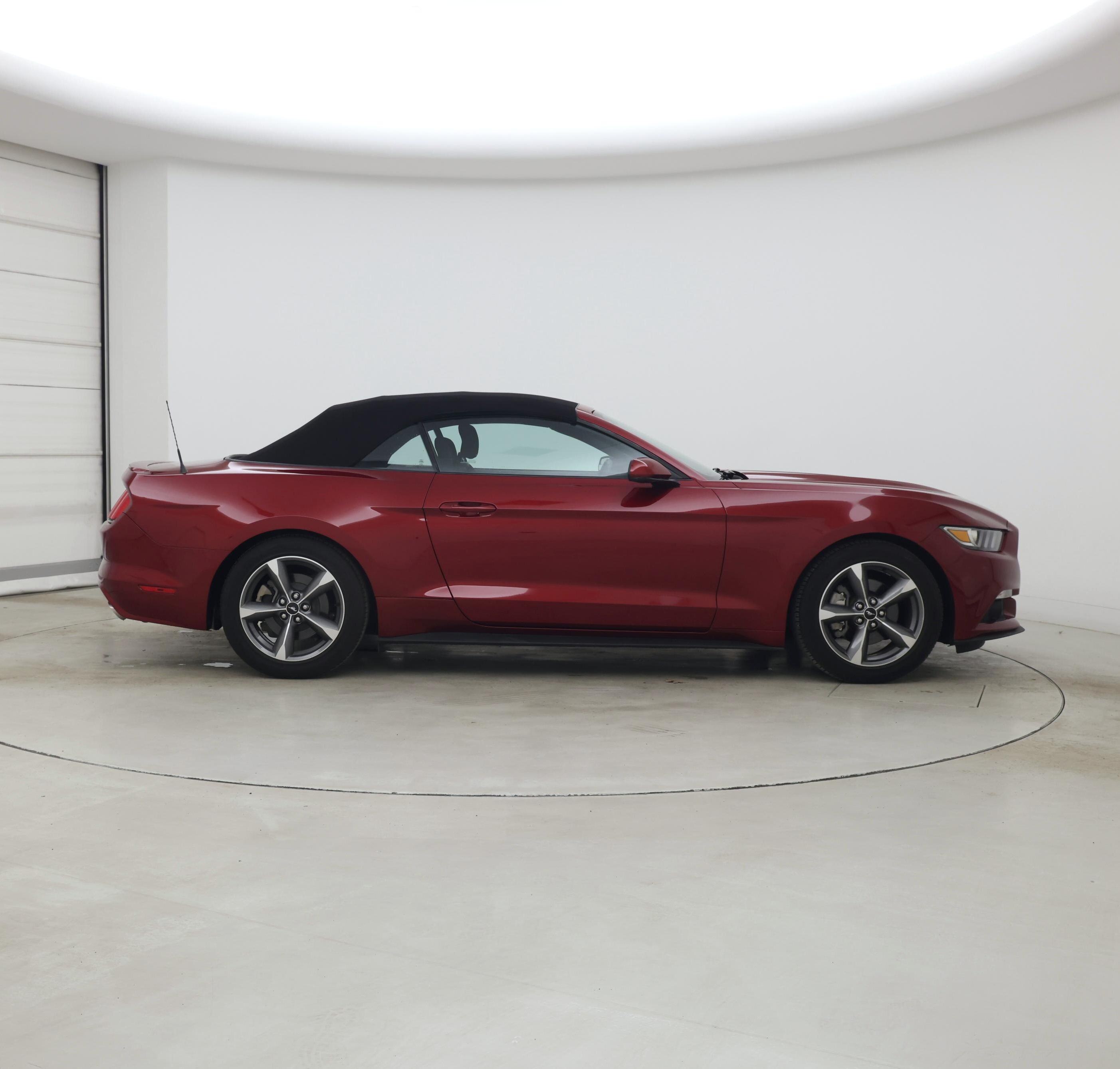 Thumbnail: 2017 Ford Mustang - 7