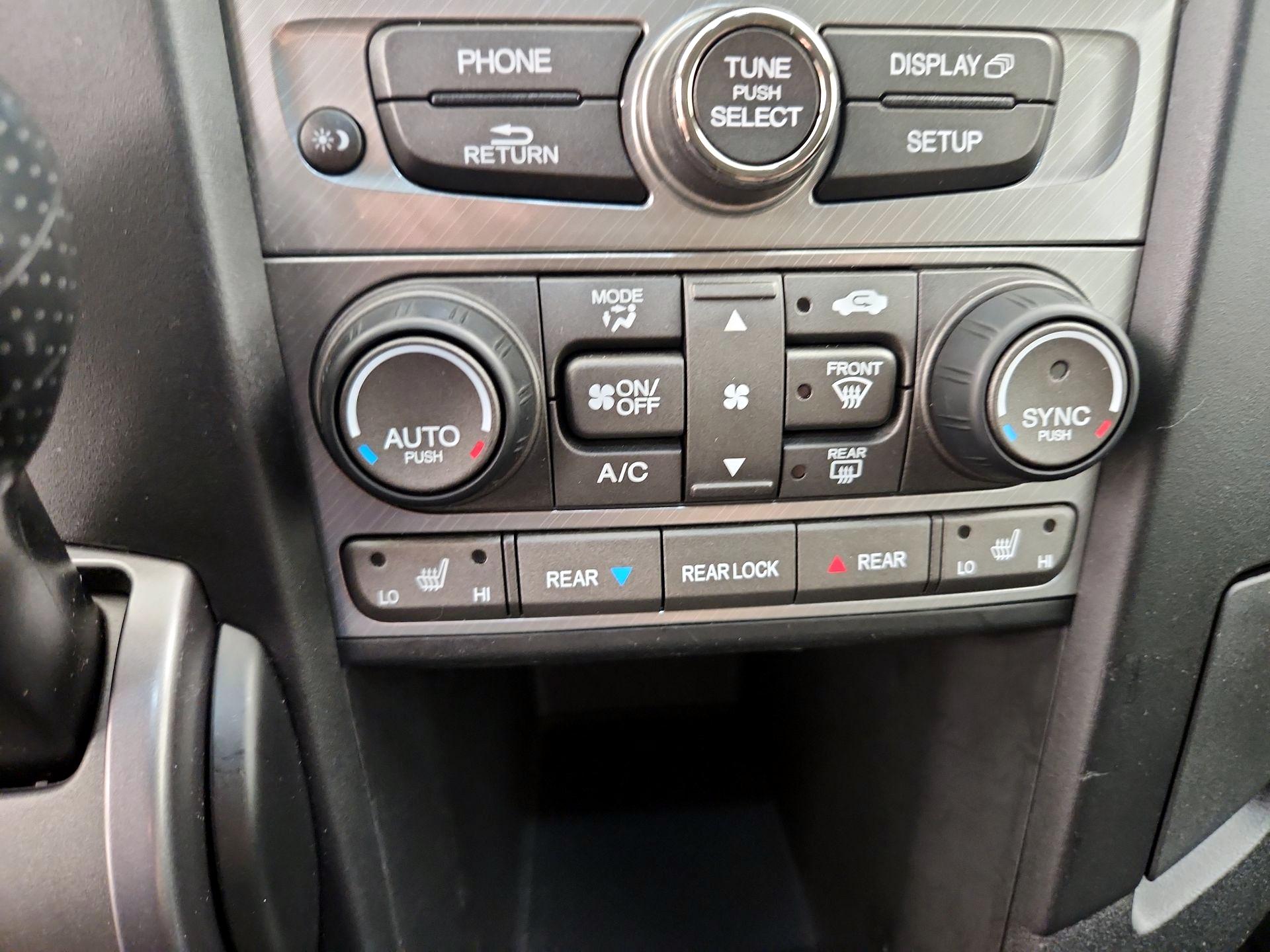 Thumbnail: 2014 Honda Pilot - 16