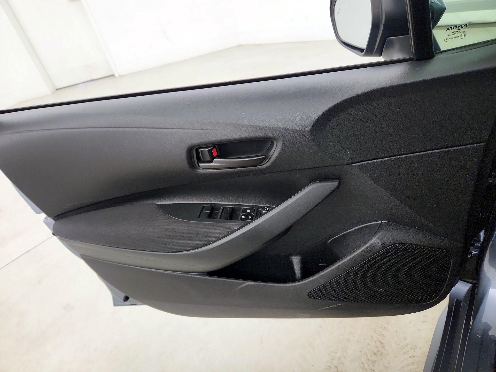 Thumbnail: 2023 Toyota Corolla - 12