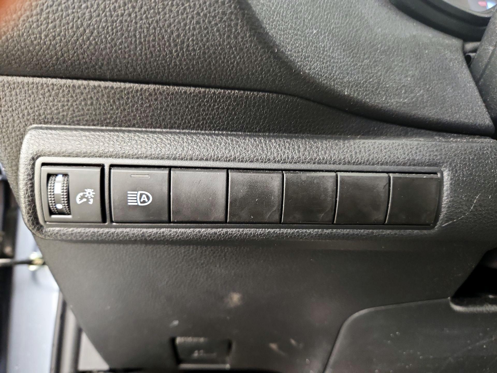 Thumbnail: 2023 Toyota Corolla - 13