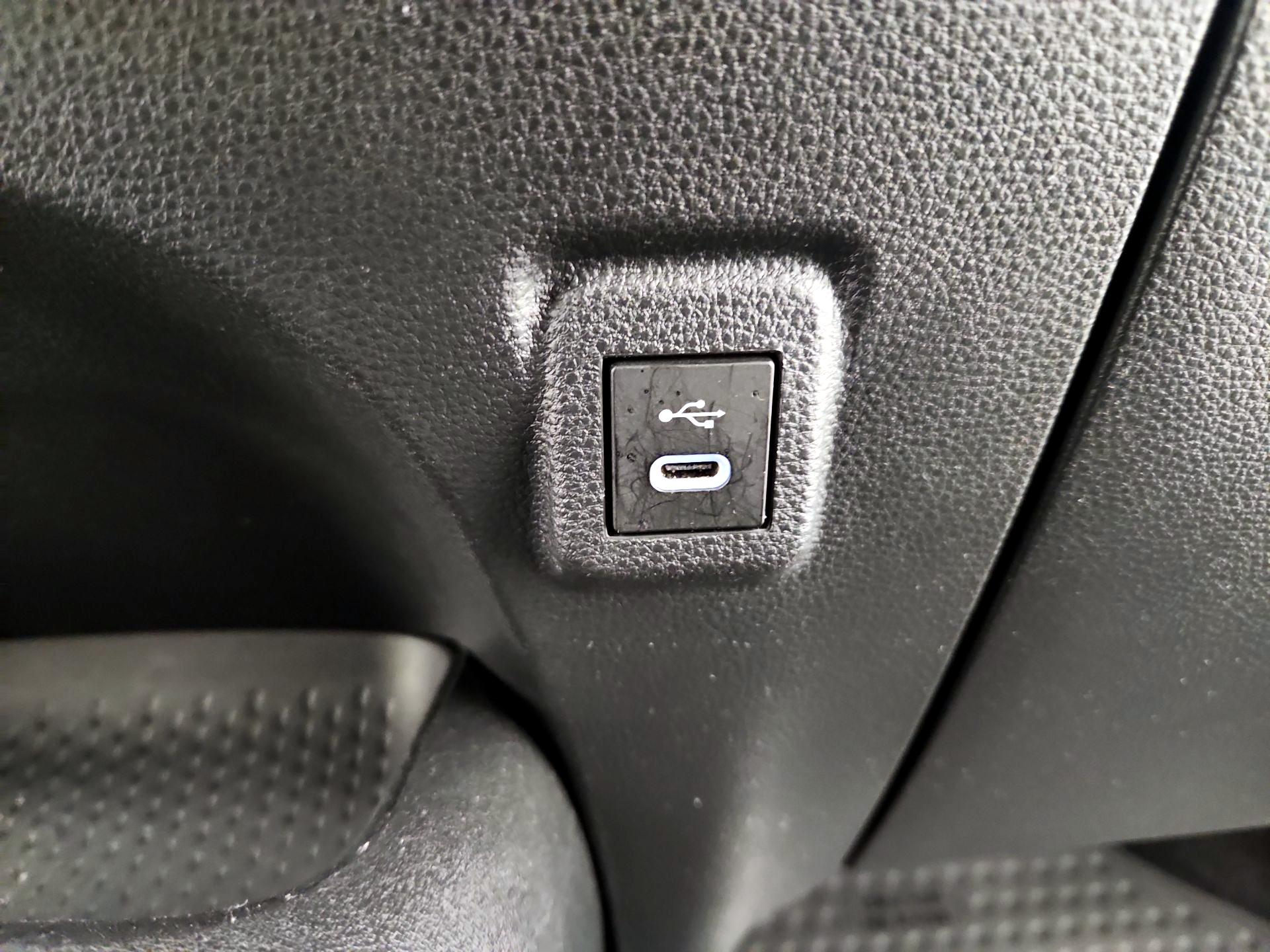 Thumbnail: 2023 Toyota Corolla - 18