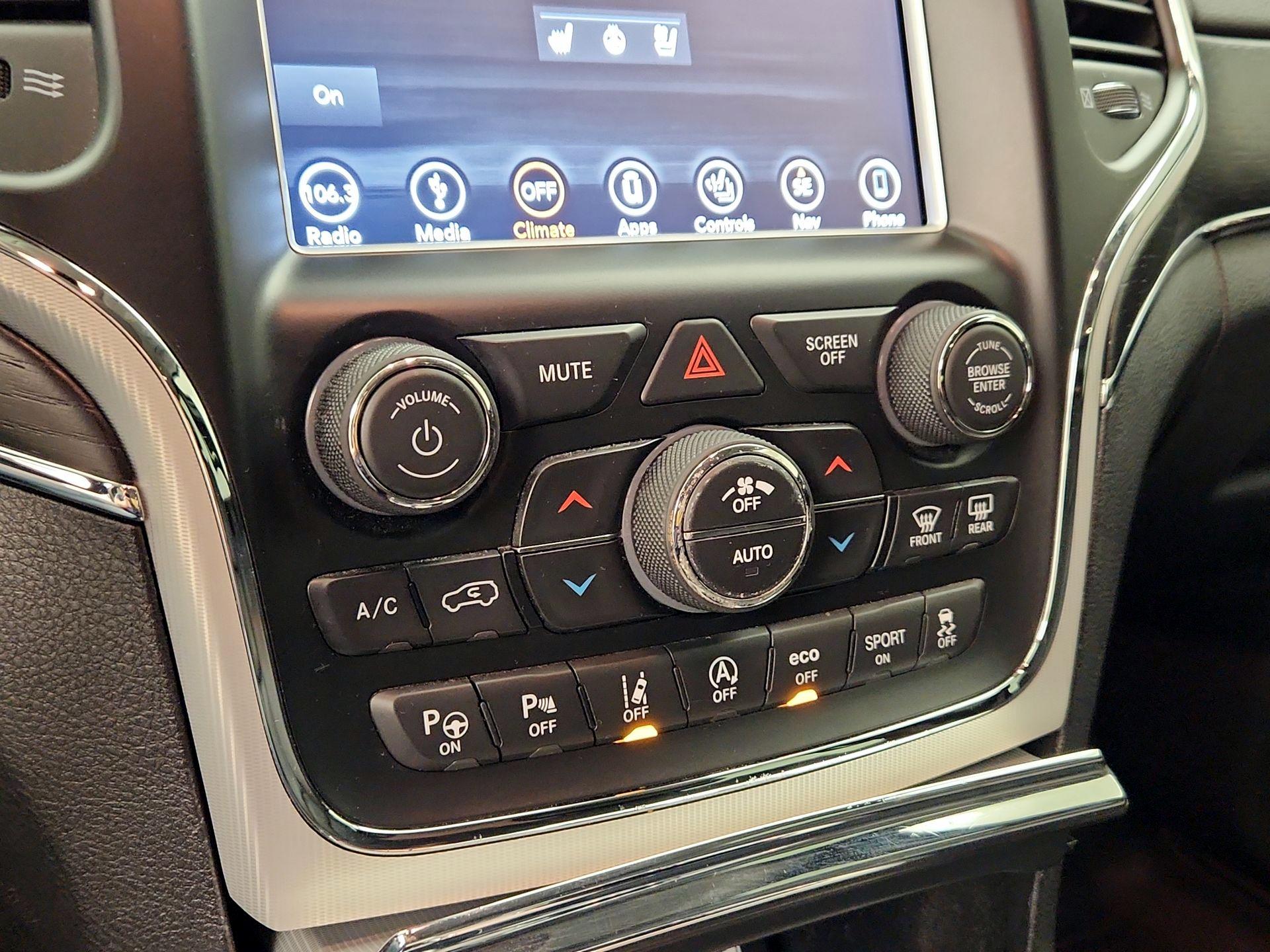 Thumbnail: 2018 Jeep Grand Cherokee - 15