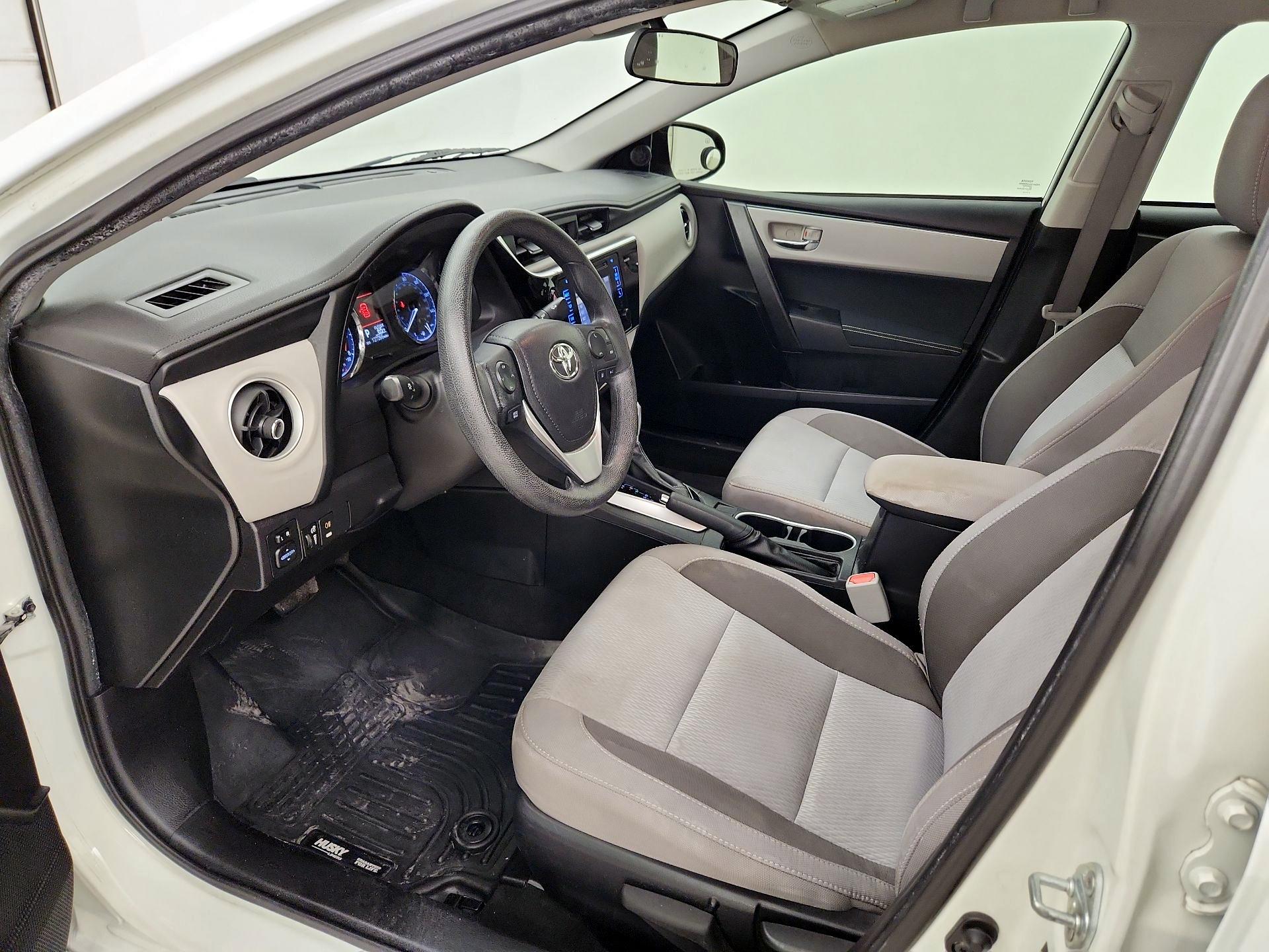 Thumbnail: 2017 Toyota Corolla - 11