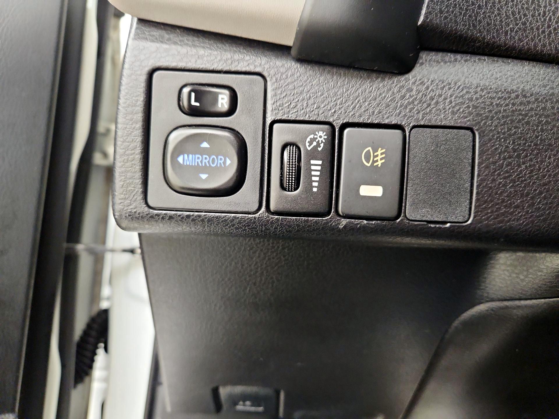 Thumbnail: 2017 Toyota Corolla - 13