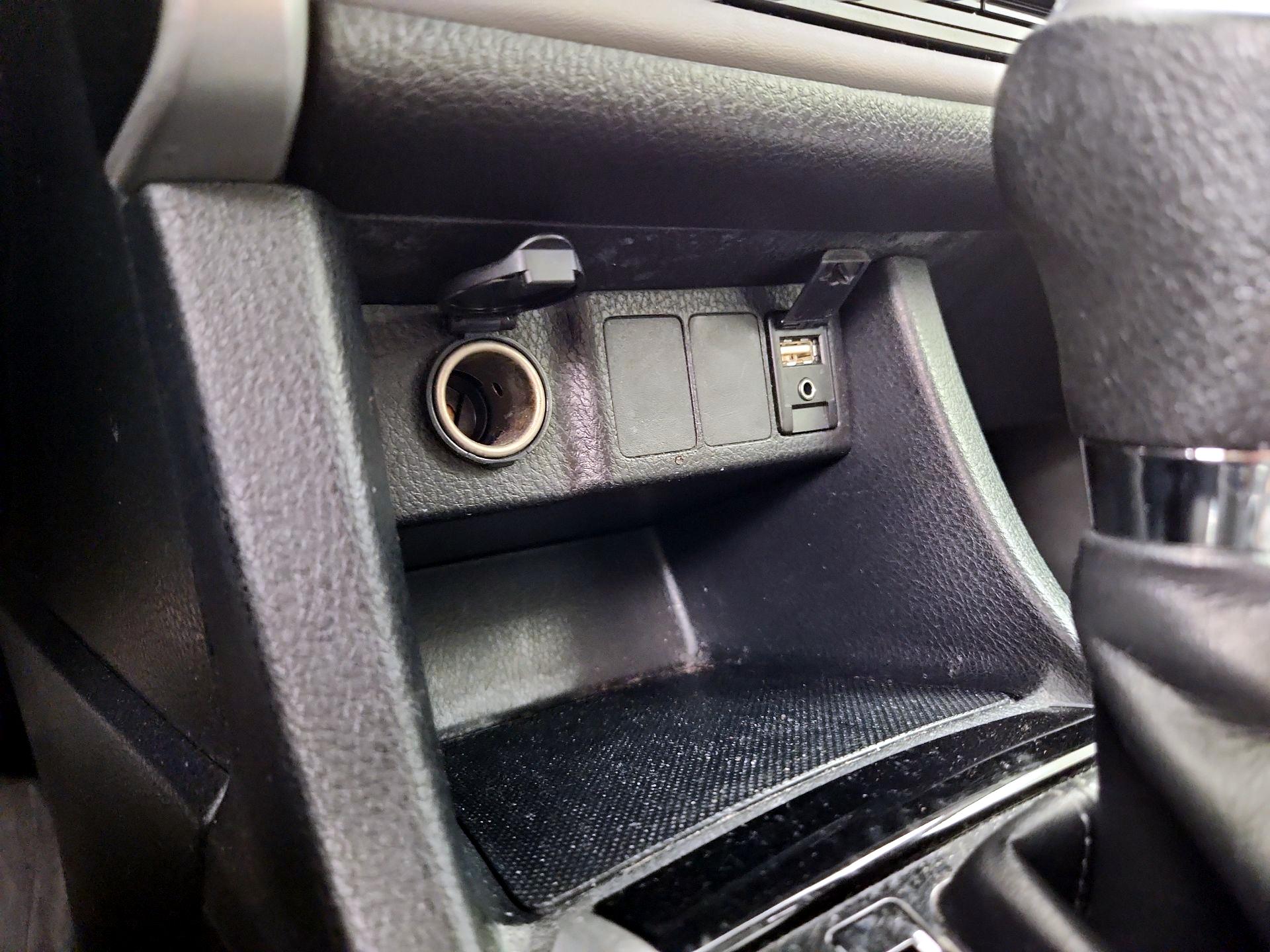 Thumbnail: 2017 Toyota Corolla - 18