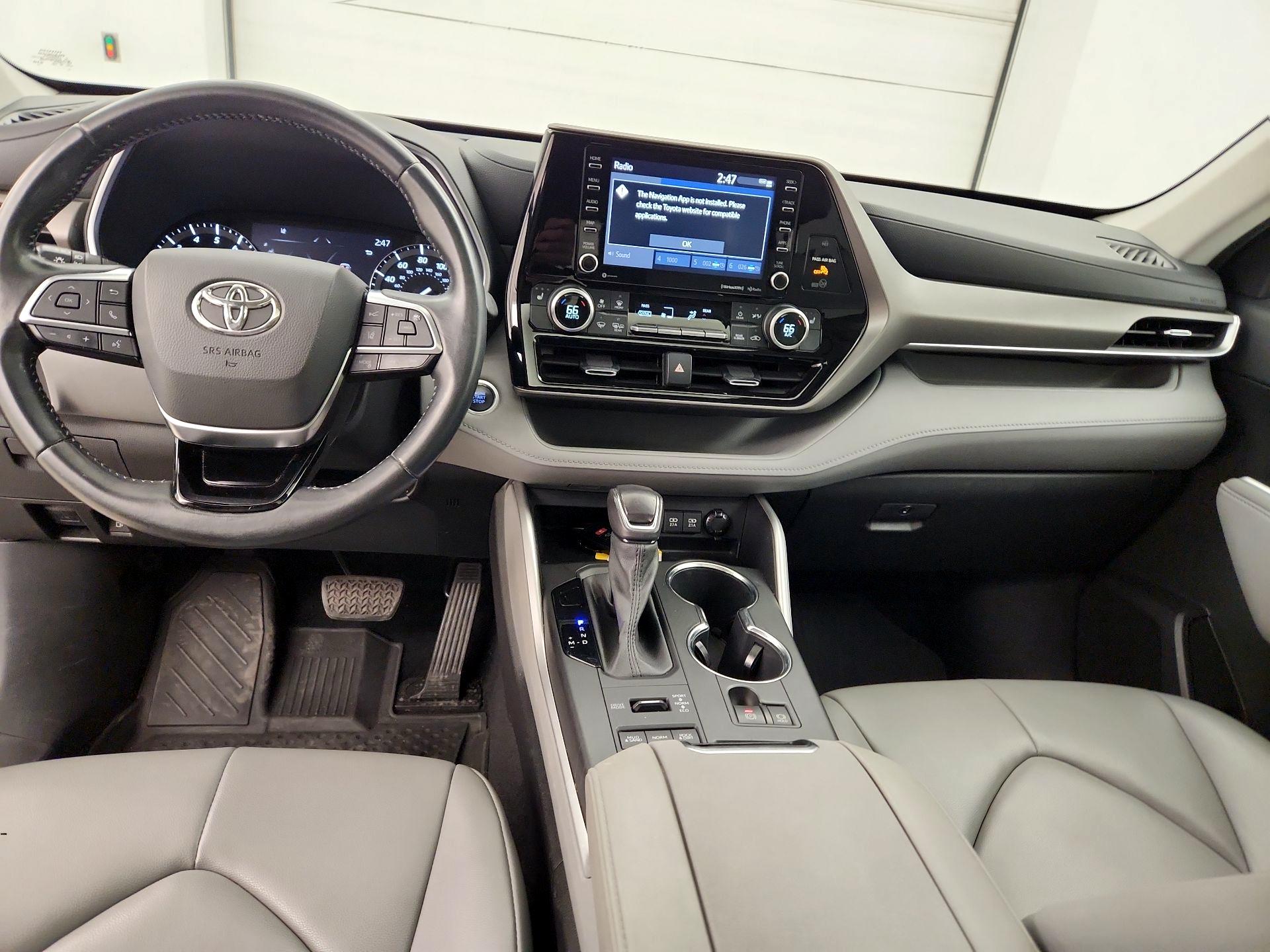 Thumbnail: 2021 Toyota Highlander - 9