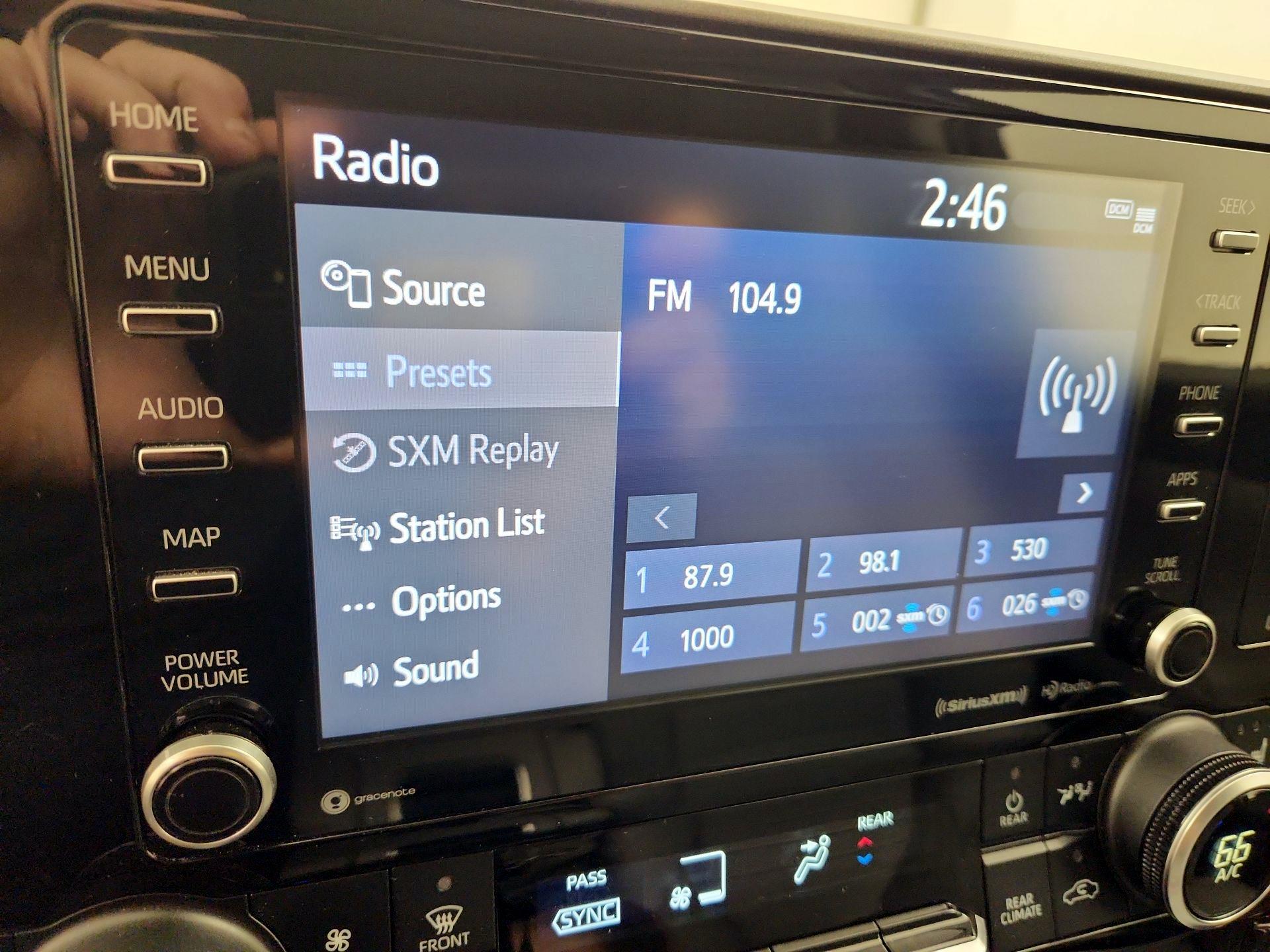 Thumbnail: 2021 Toyota Highlander - 15