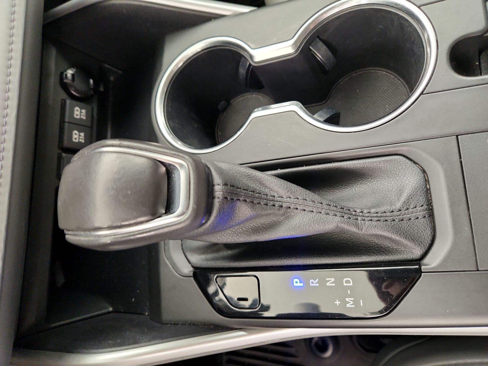 Thumbnail: 2021 Toyota Highlander - 17