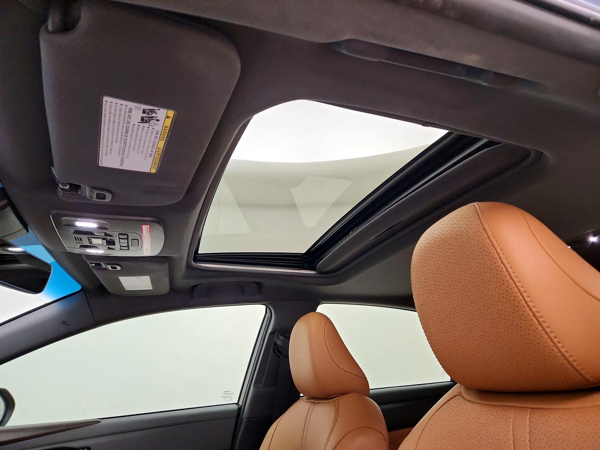 Thumbnail: 2019 Toyota Avalon - 20