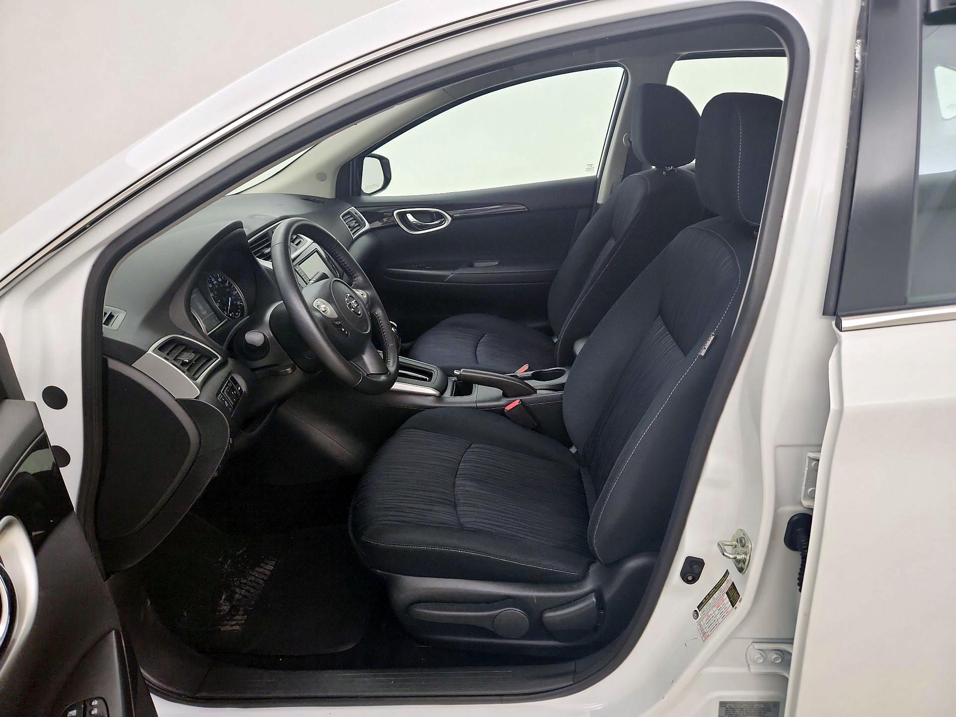 Thumbnail: 2019 Nissan Sentra - 11