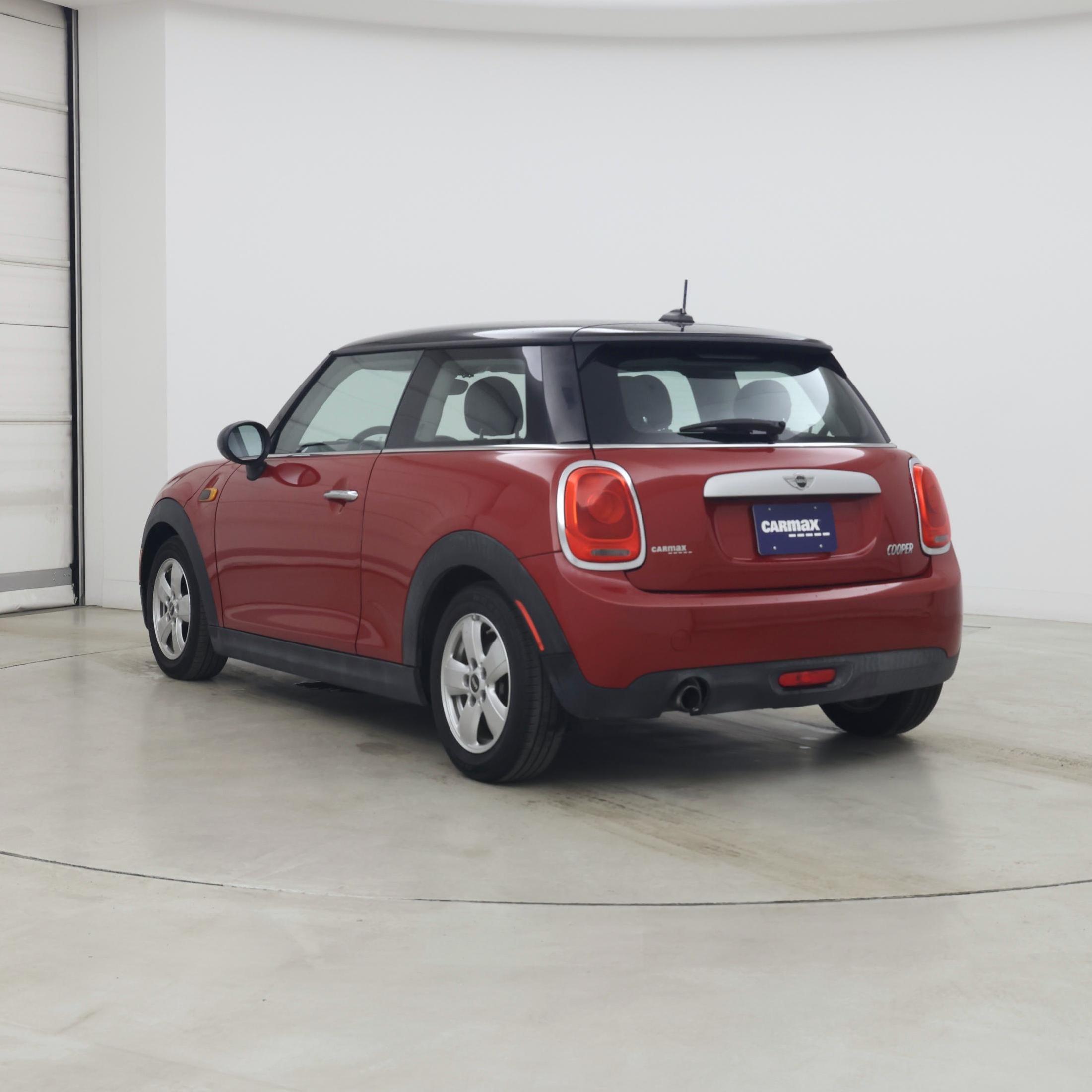 Thumbnail: 2015 MINI Cooper Hardtop - 2