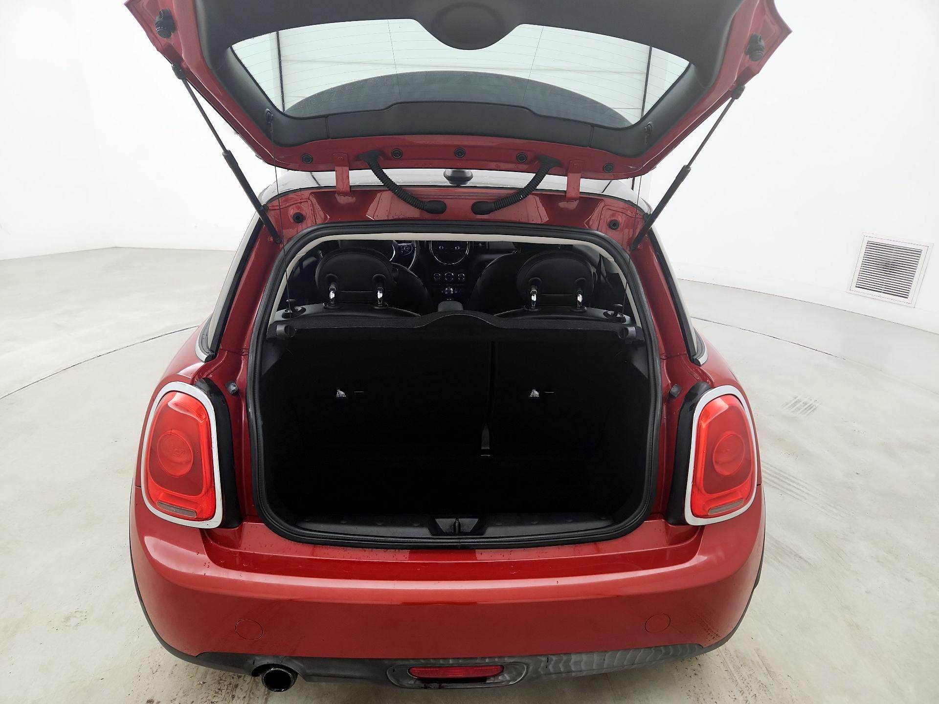 Thumbnail: 2015 MINI Cooper Hardtop - 19