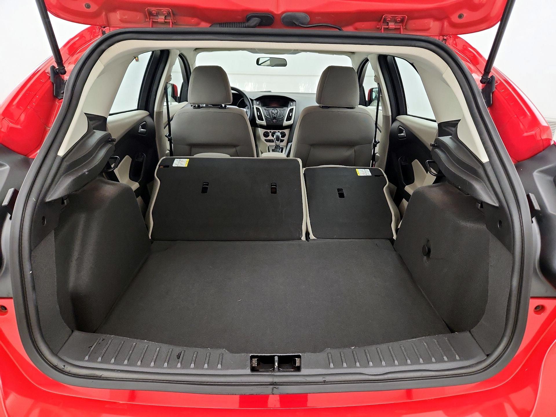 Thumbnail: 2014 Ford Focus - 20