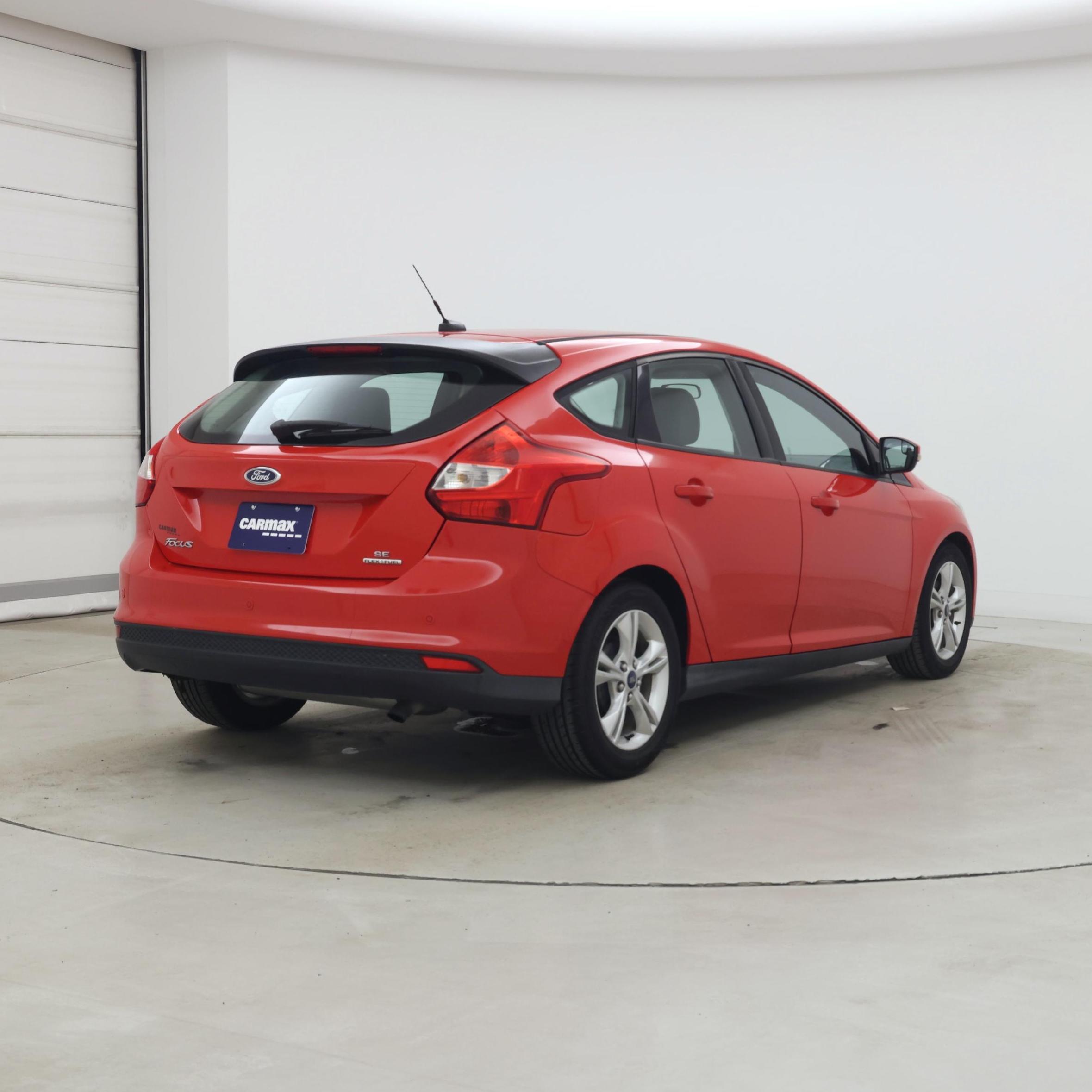 Thumbnail: 2014 Ford Focus - 8