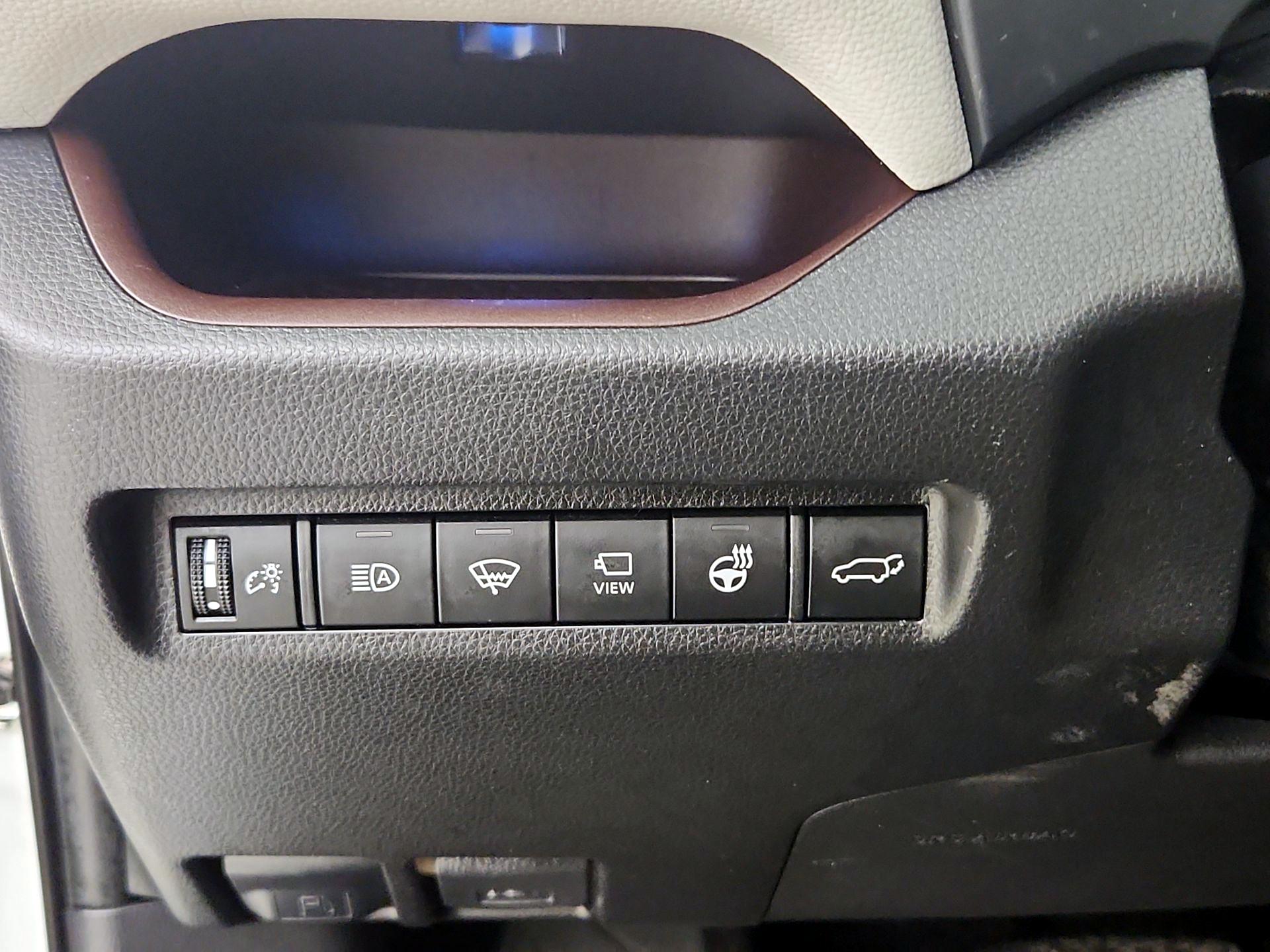 Thumbnail: 2019 Toyota RAV4 - 13