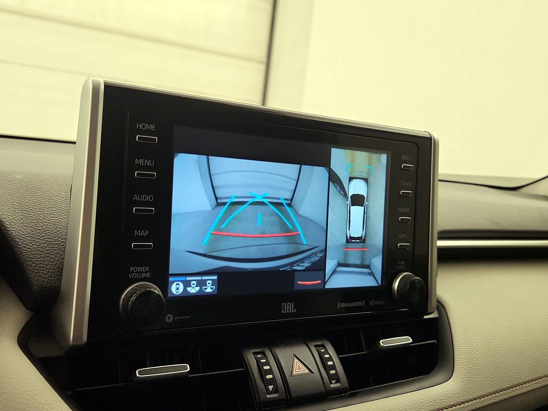 Thumbnail: 2019 Toyota RAV4 - 15