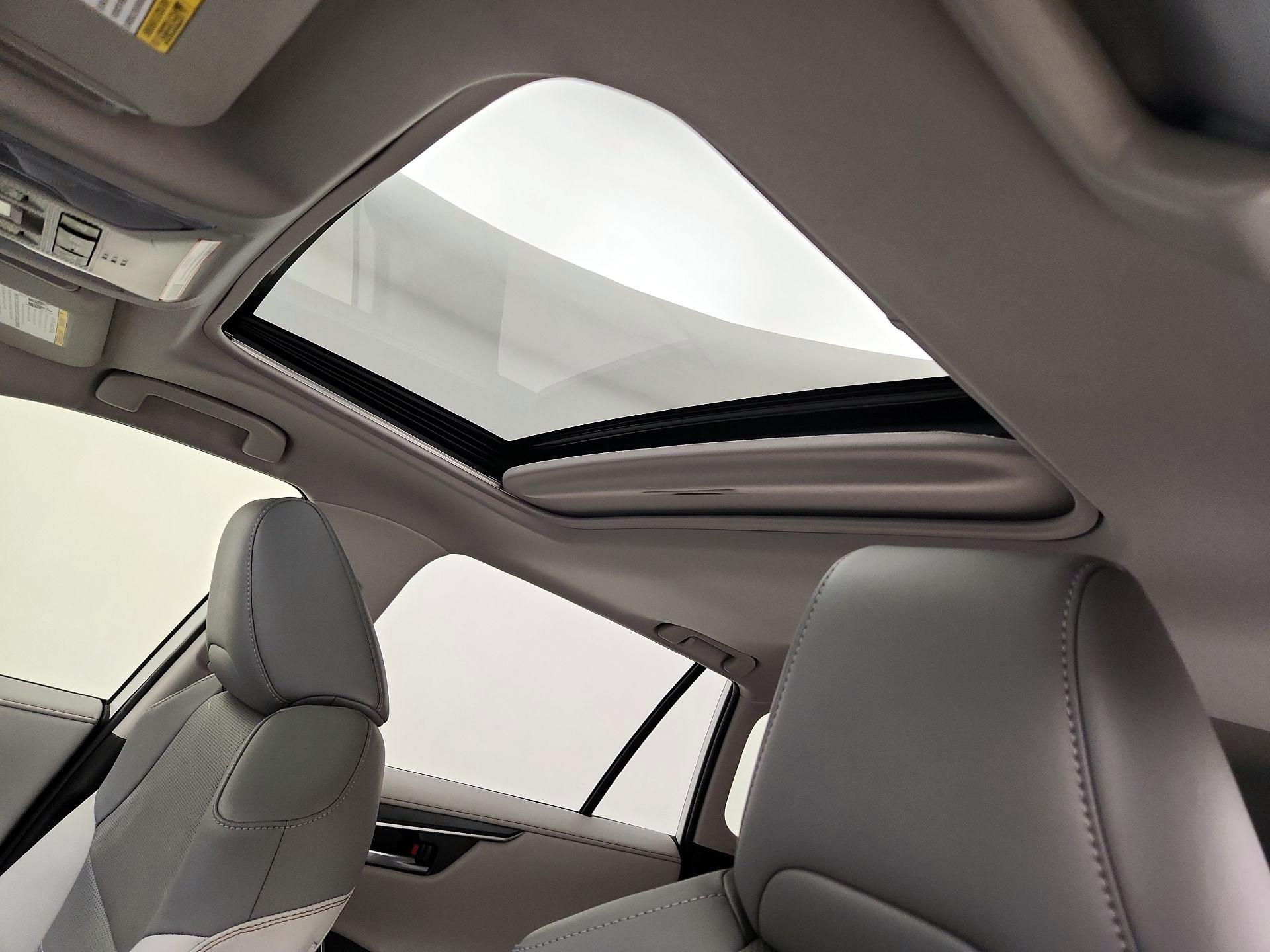 Thumbnail: 2019 Toyota RAV4 - 20