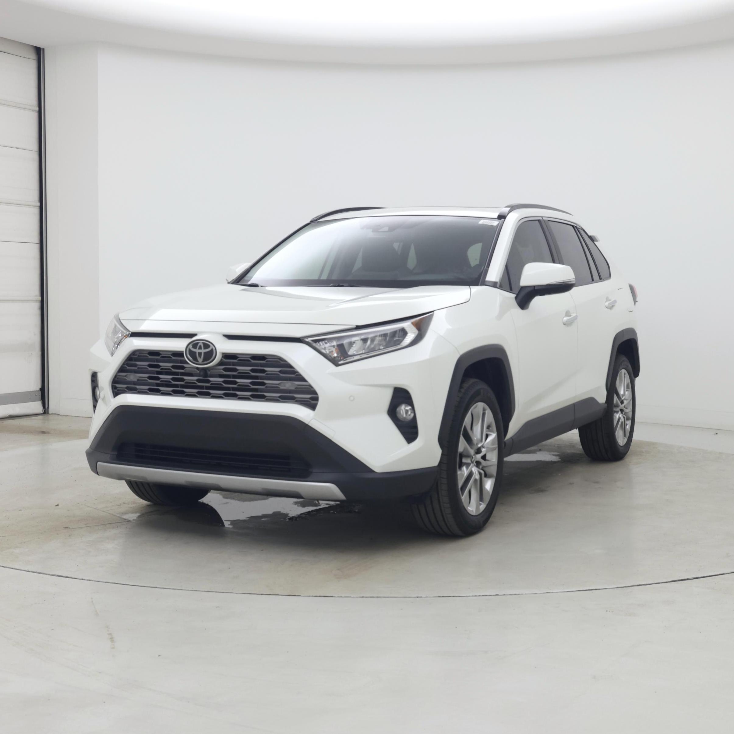 Thumbnail: 2019 Toyota RAV4 - 4
