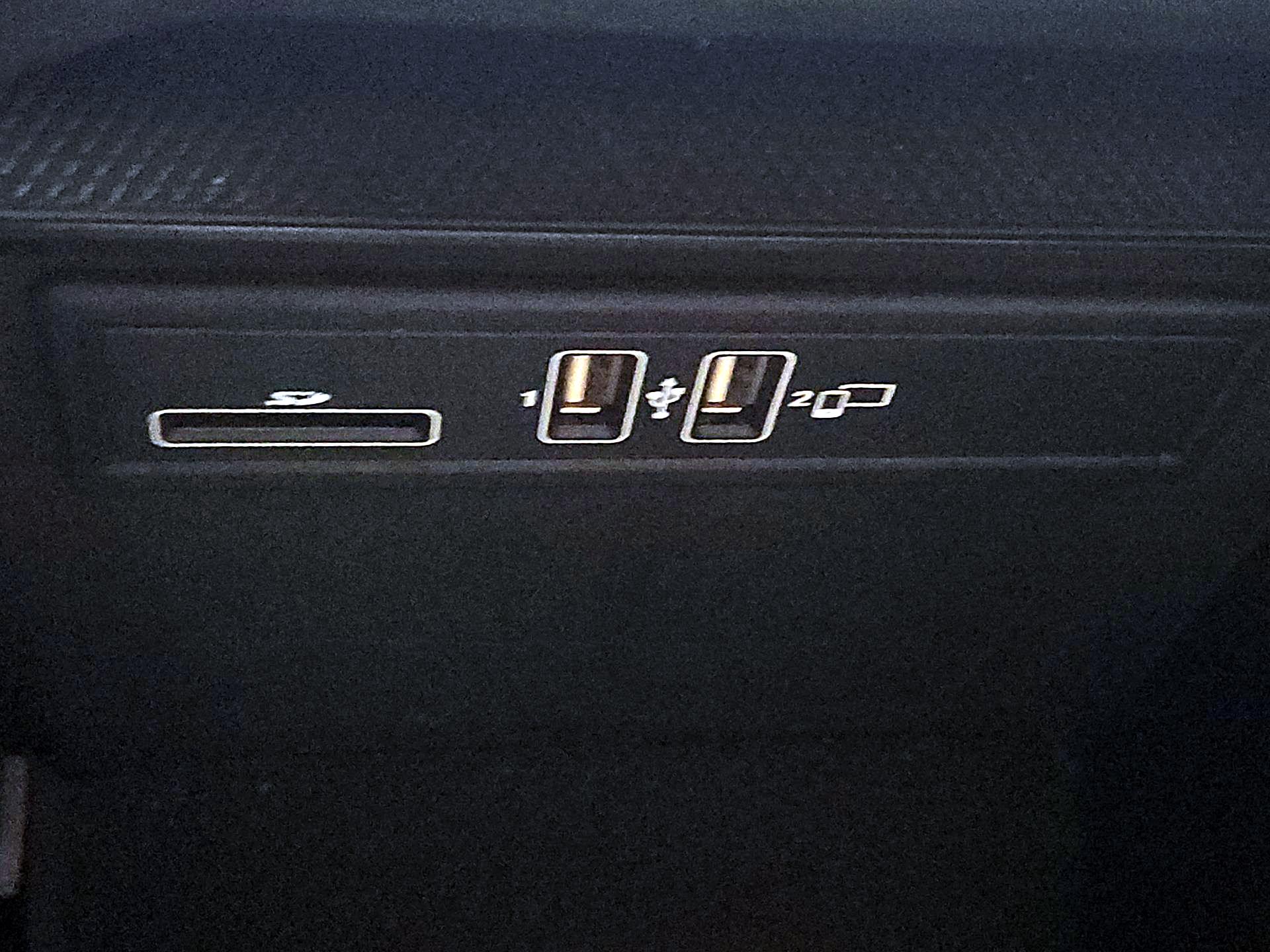 Thumbnail: 2018 Mercedes-Benz GLC - 16