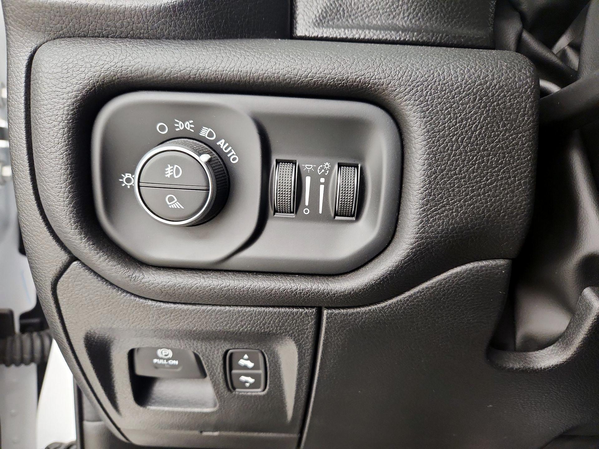 Thumbnail: 2023 RAM 1500 - 13