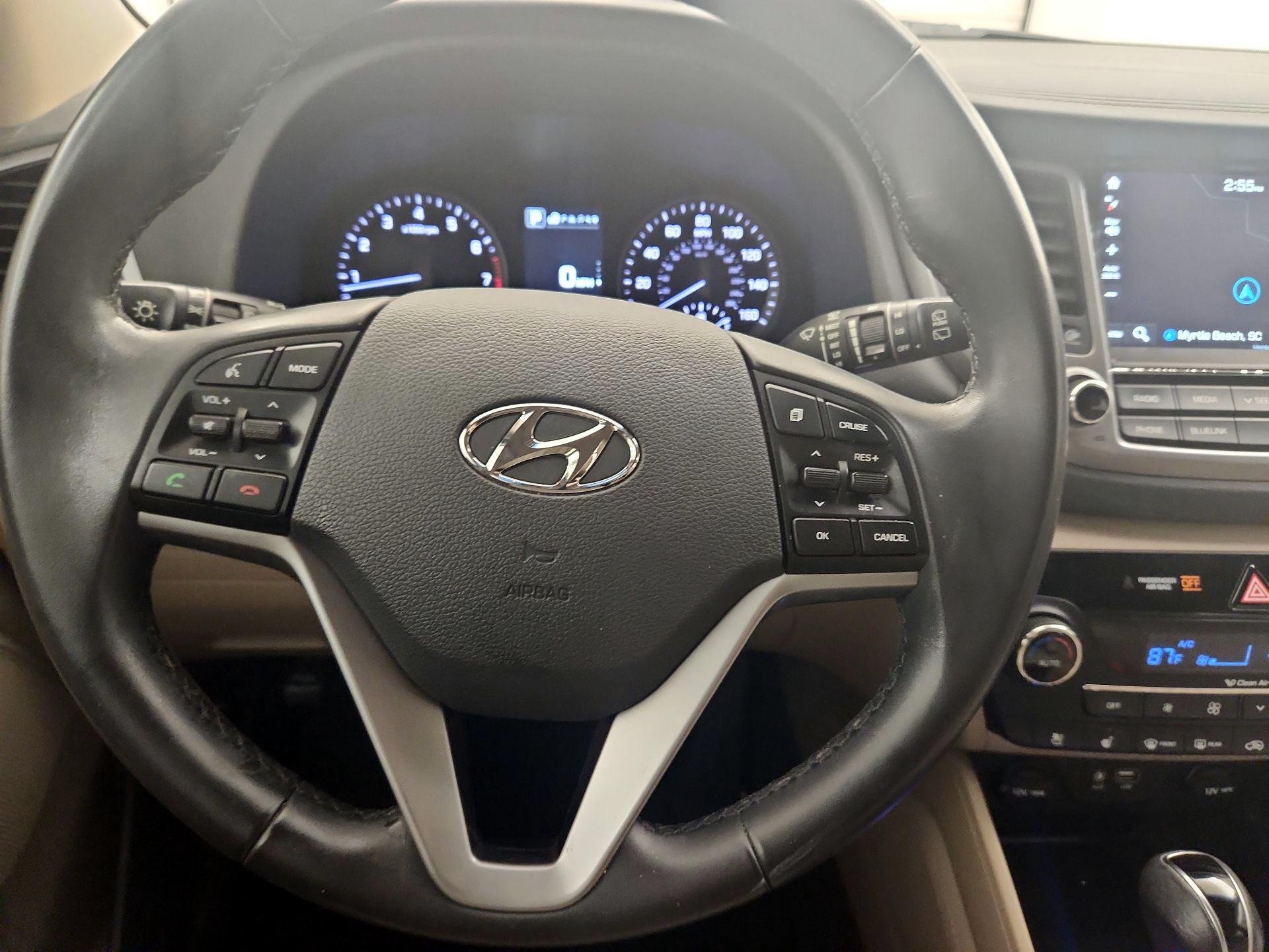 Thumbnail: 2016 Hyundai Tucson - 10