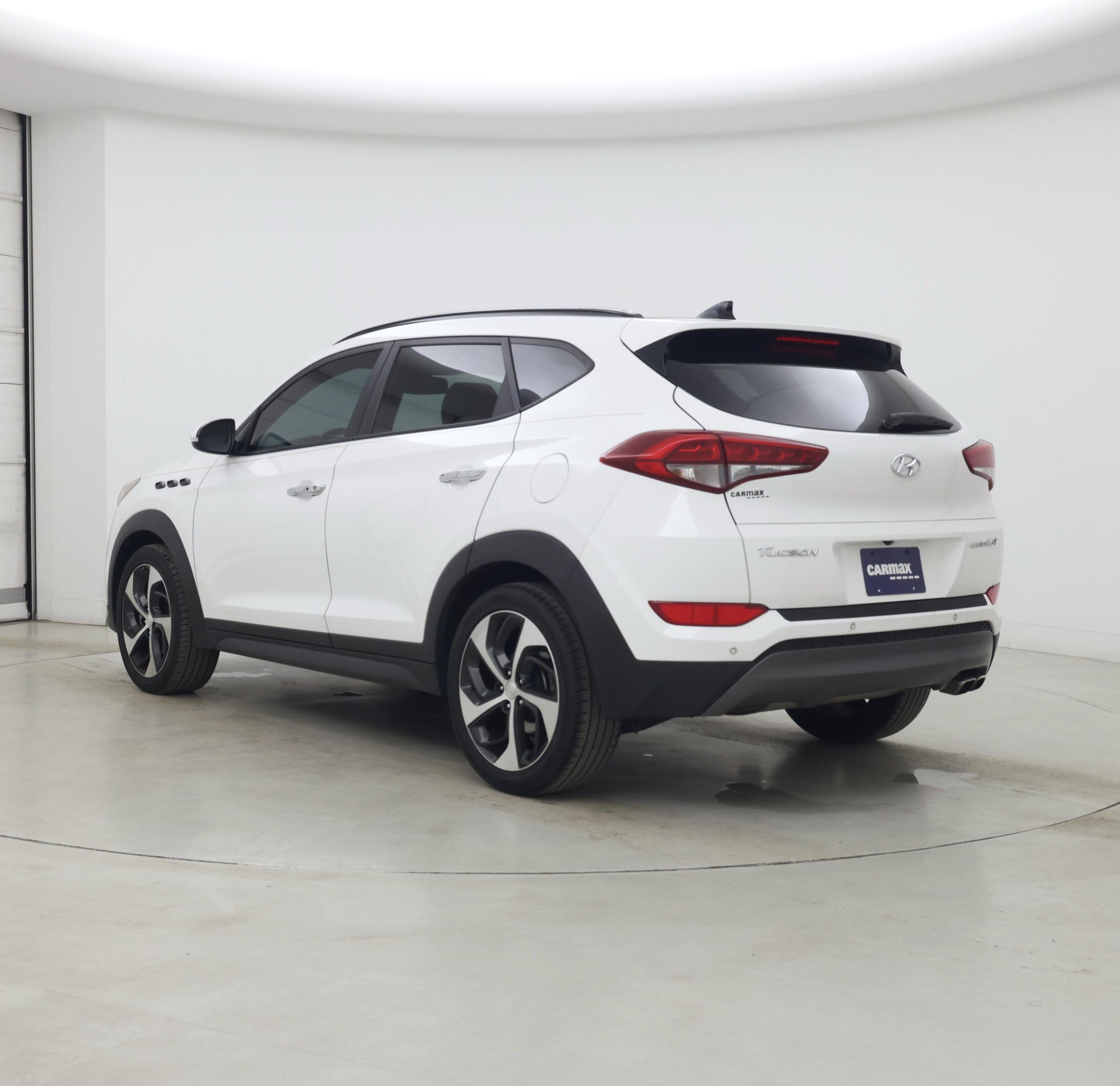 Thumbnail: 2016 Hyundai Tucson - 2