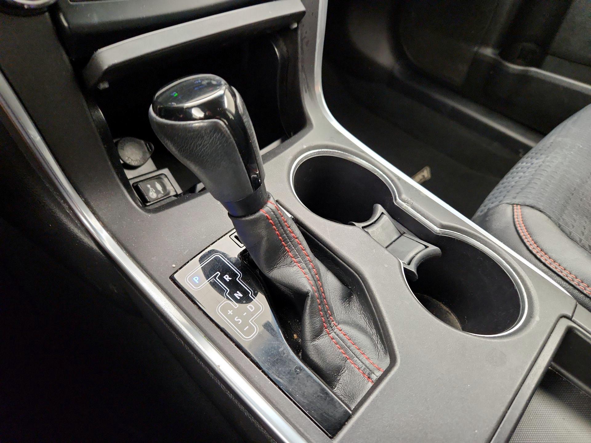 Thumbnail: 2015 Toyota Camry - 15