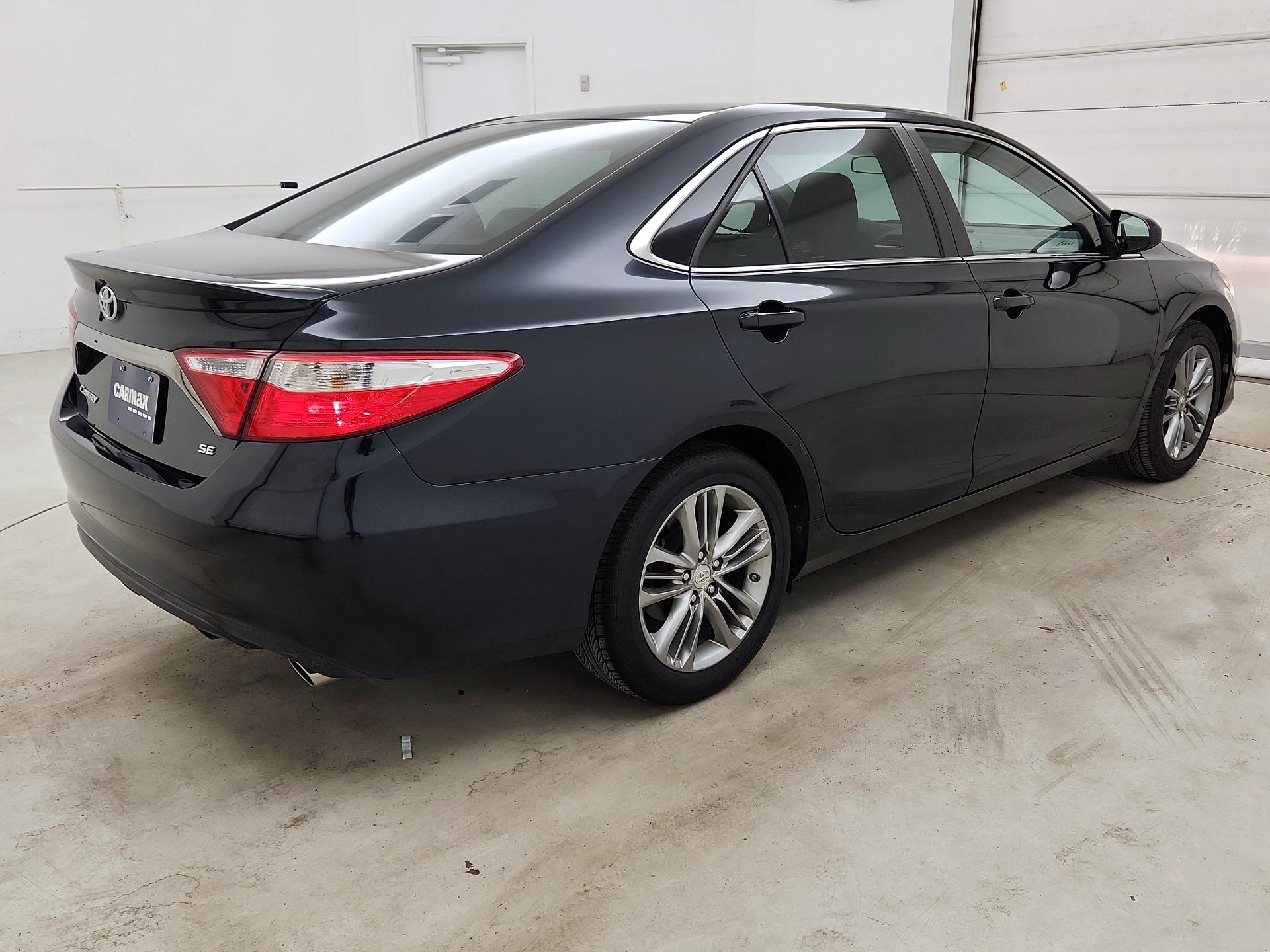 Thumbnail: 2015 Toyota Camry - 5