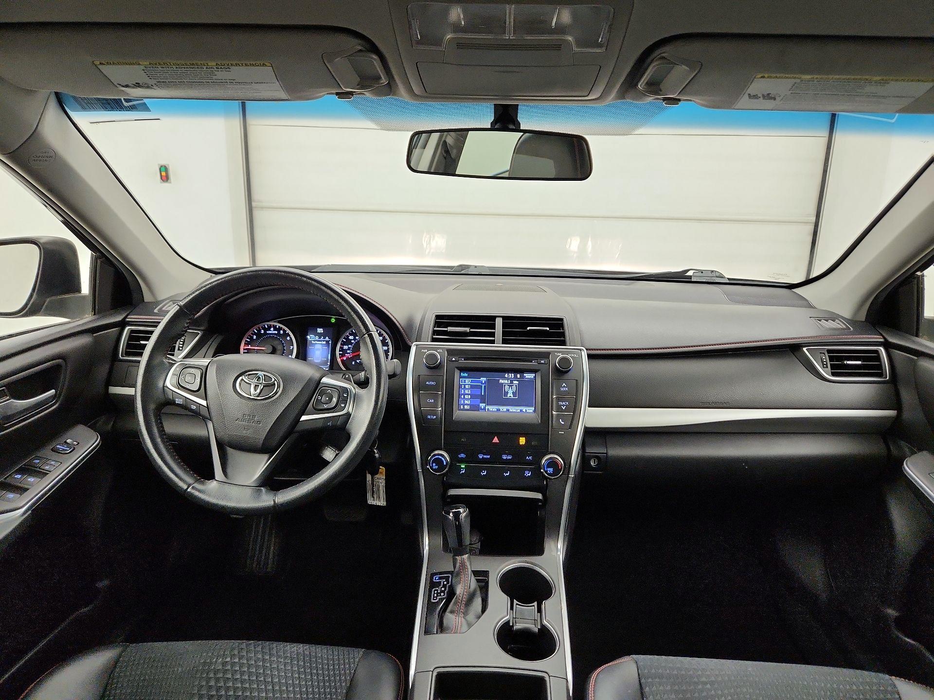 Thumbnail: 2015 Toyota Camry - 8