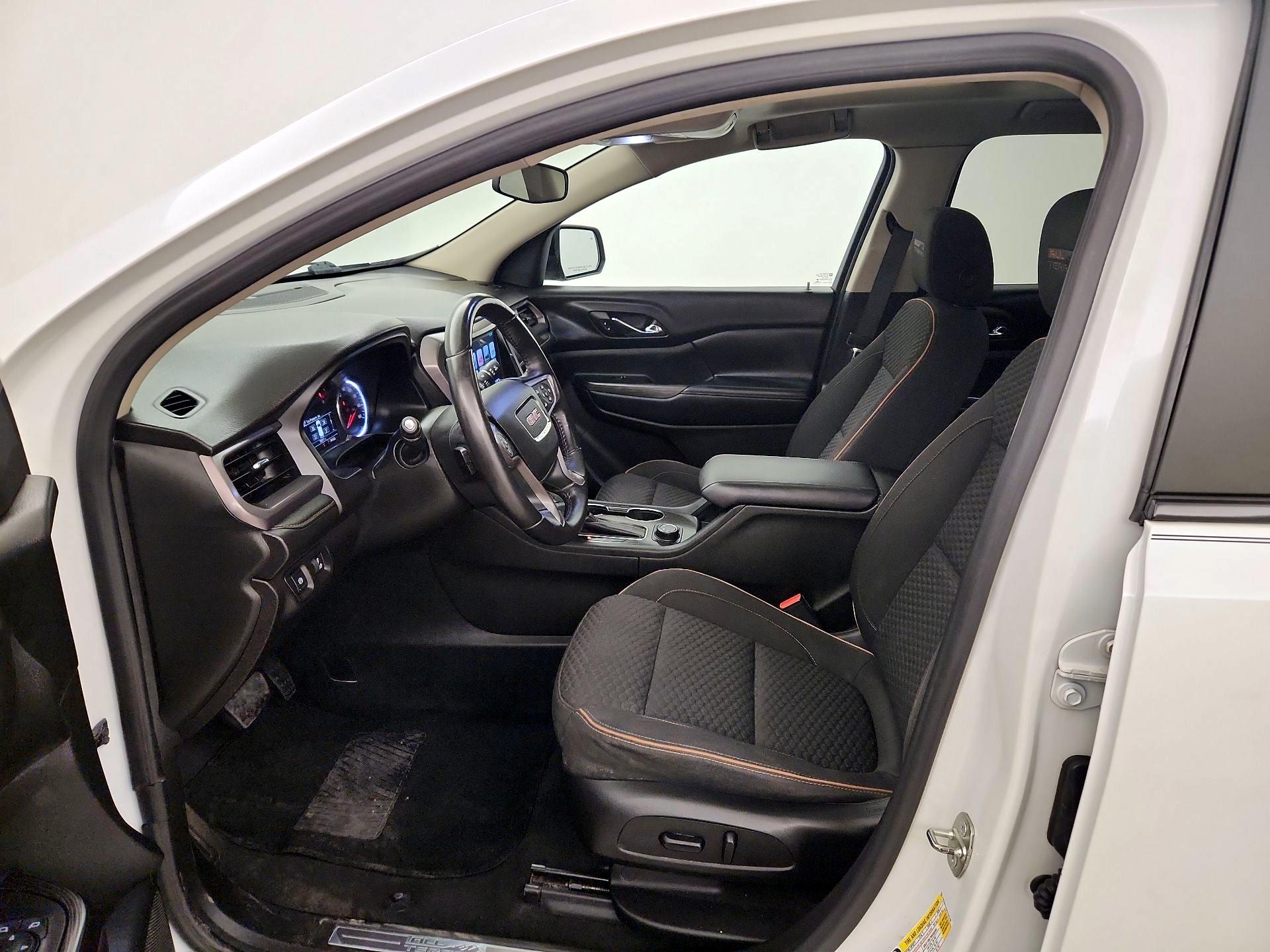 Thumbnail: 2017 GMC Acadia - 11