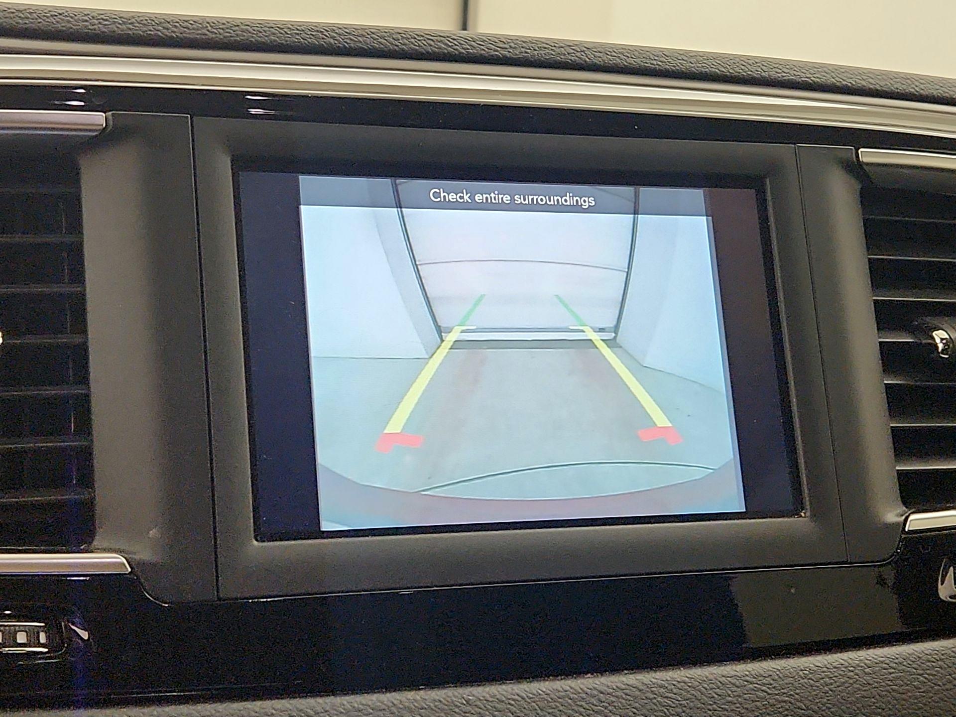 Thumbnail: 2020 Chrysler Pacifica - 14