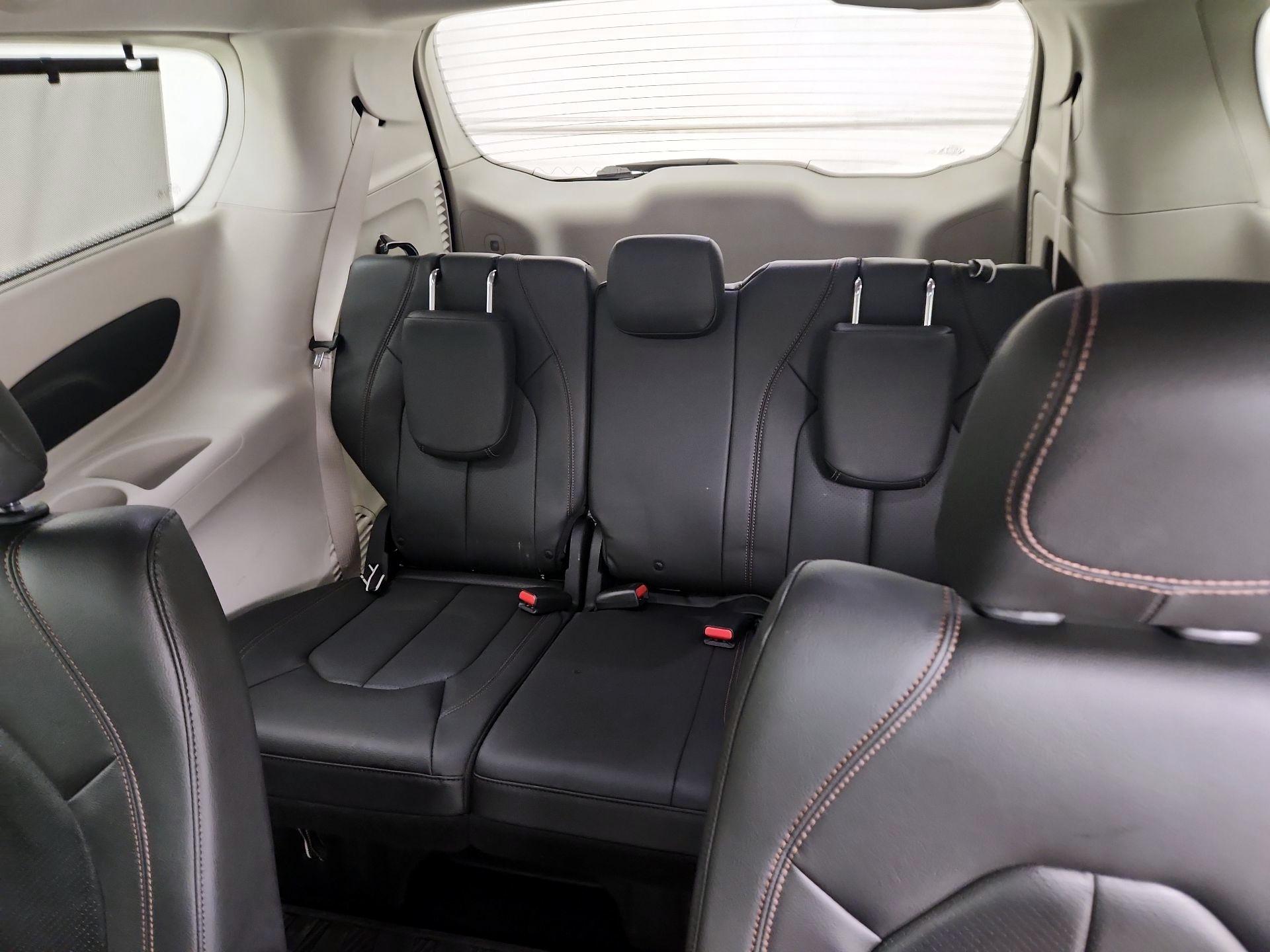 Thumbnail: 2020 Chrysler Pacifica - 19